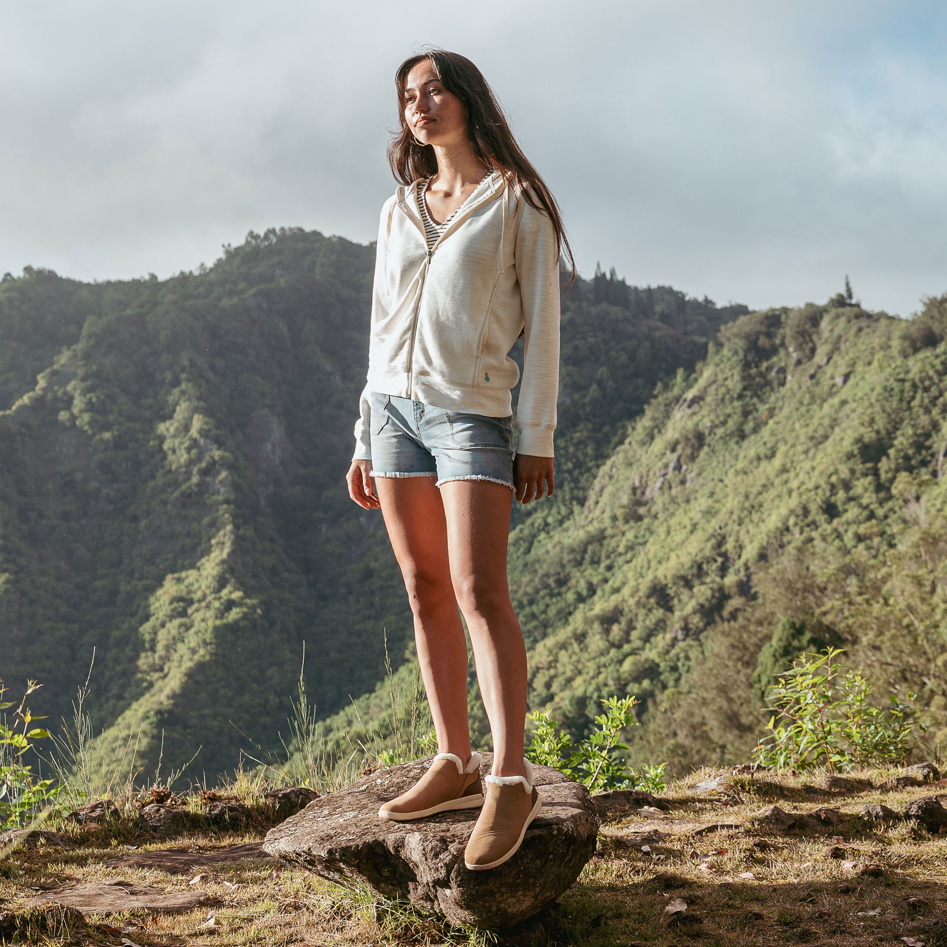 Mālua Hulu Tan Tapa - Authentic Hawaiian Hulu Skirt for Hula Dancing & Cultural Performances - Perfect for Luau Parties, Festivals & Traditional Dance Events