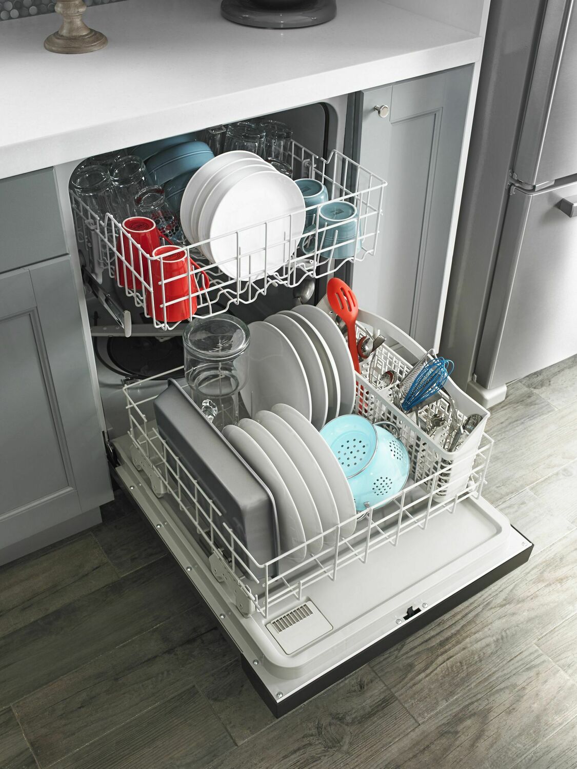 Amana ADB1400AGS 24-Inch Built-In Dishwasher with Triple Filter Wash System - Stainless Steel Finish - Perfect for Large Families and Busy Kitchens