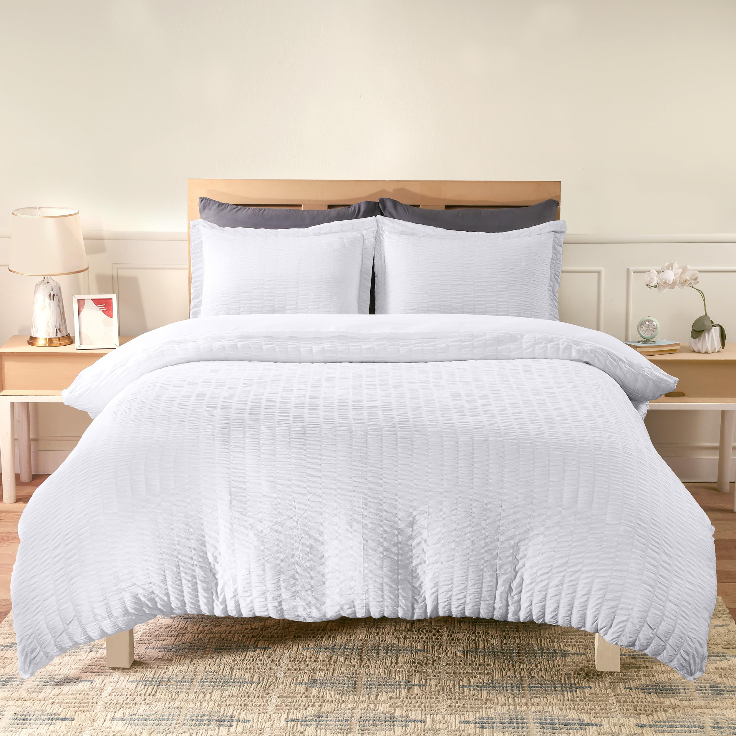 Utopia Bedding Queen Size Duvet Cover Set - 3PC Seersucker Comforter Cover with Zipper Closure & 2 Pillow Shams - Soft Brushed Microfiber 90x90 Inches (White) for Cozy Bedroom Decor - Perfect for Master Bedroom, Guest Room & Airbnb