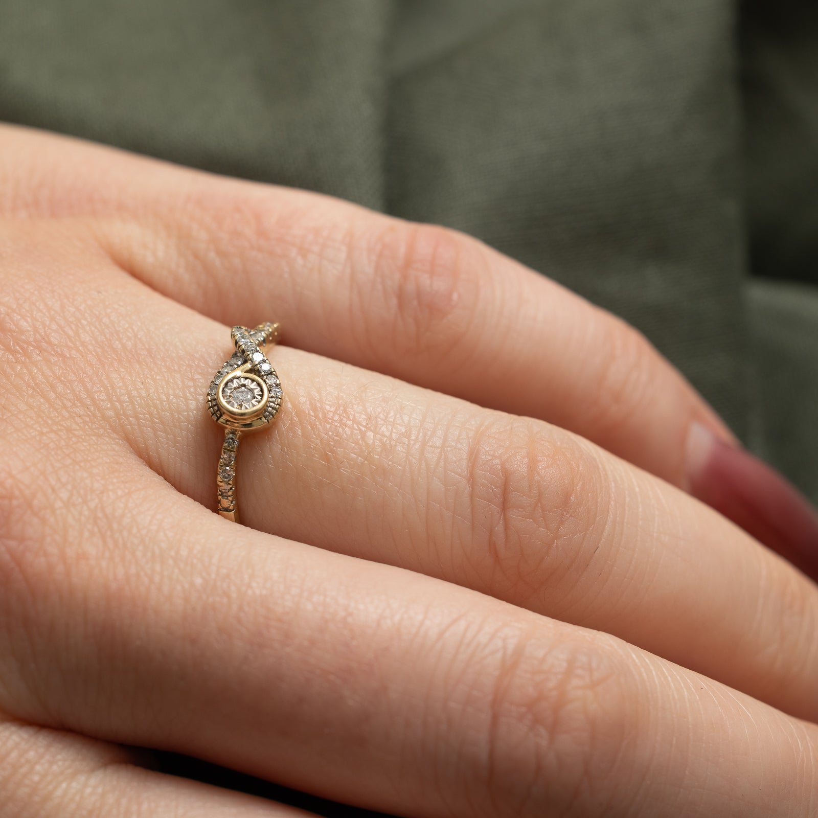 0.12ctw Diamond Illusion Set Cross Over Ring - Size 6.25 | Elegant Stackable Band for Weddings, Anniversaries & Everyday Wear