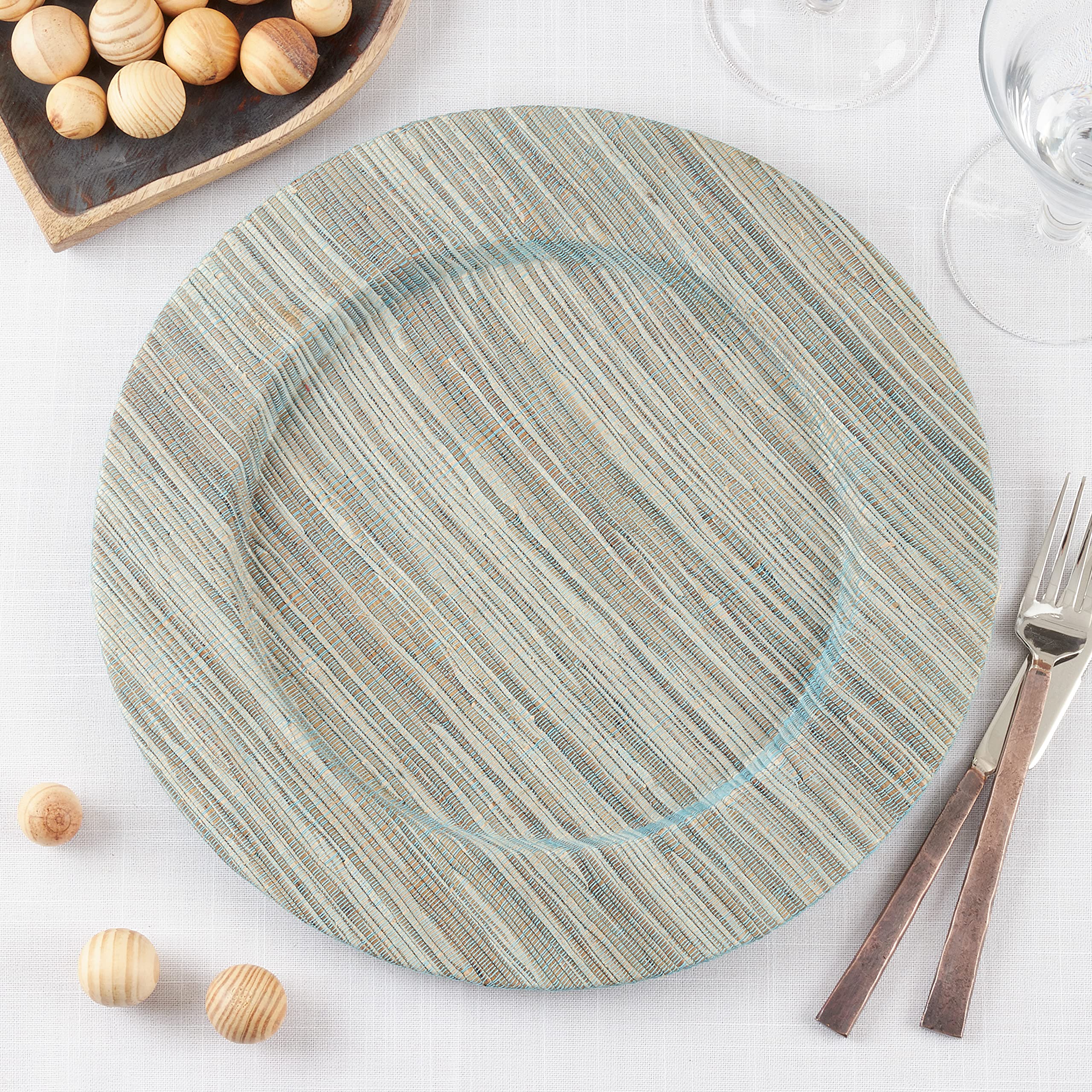 SARO LIFESTYLE Bogor Collection Water Hyacinth Charger Plates - Eco-Friendly Natural Rattan Placemats (Set of 4, 13 Inch, Turquoise) for Wedding, Party & Boho Home Decor