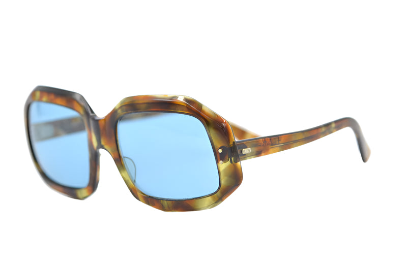 Emilio Pucci Designer Sunglasses for Women - UV Protection & Fashionable Eyewear - Perfect for Beach, Travel & Everyday Style