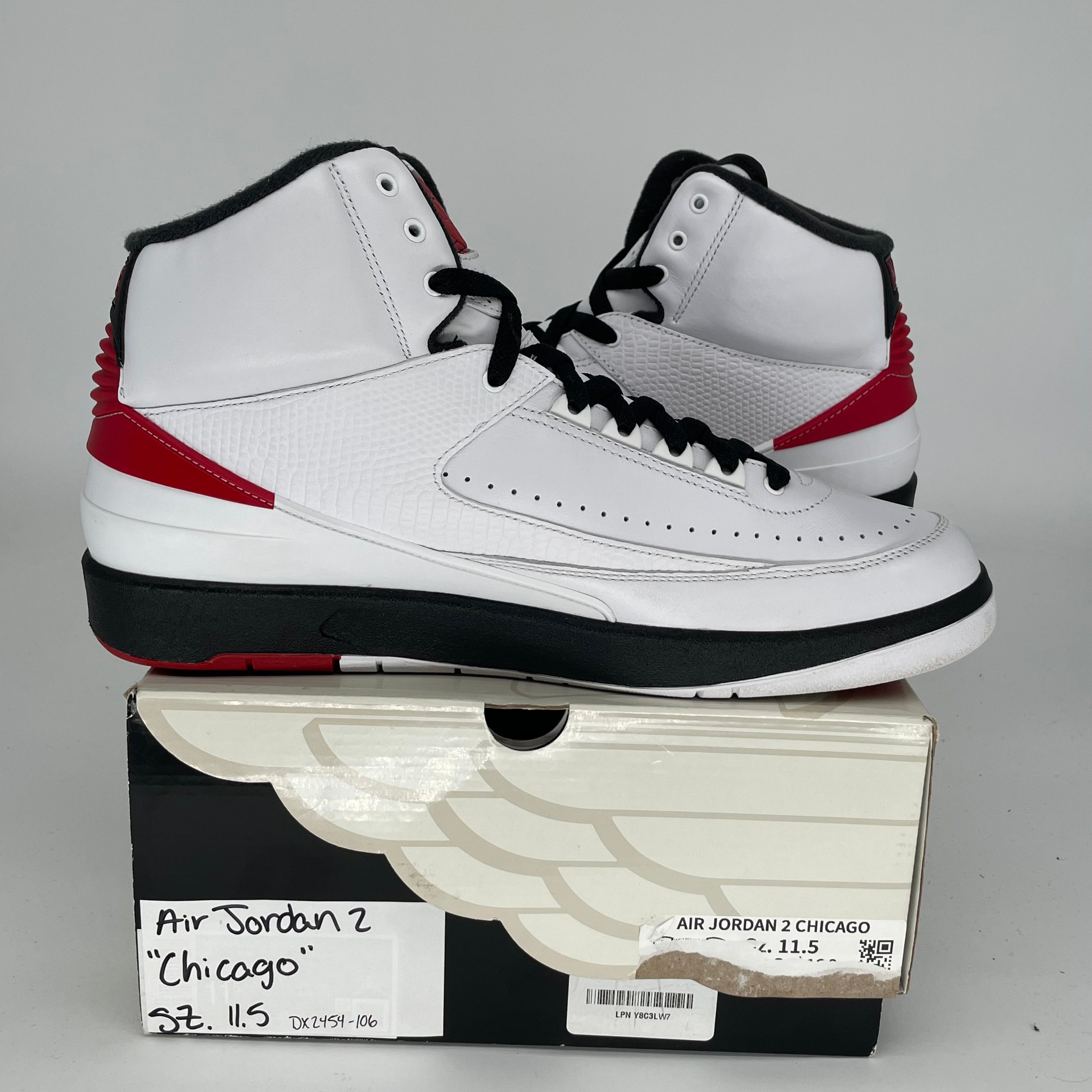 Original Air Jordan 2 Retro Chicago Men's Basketball Shoes Size 11.5 DX2454-106 - Perfect for Streetwear & Sneaker Collectors