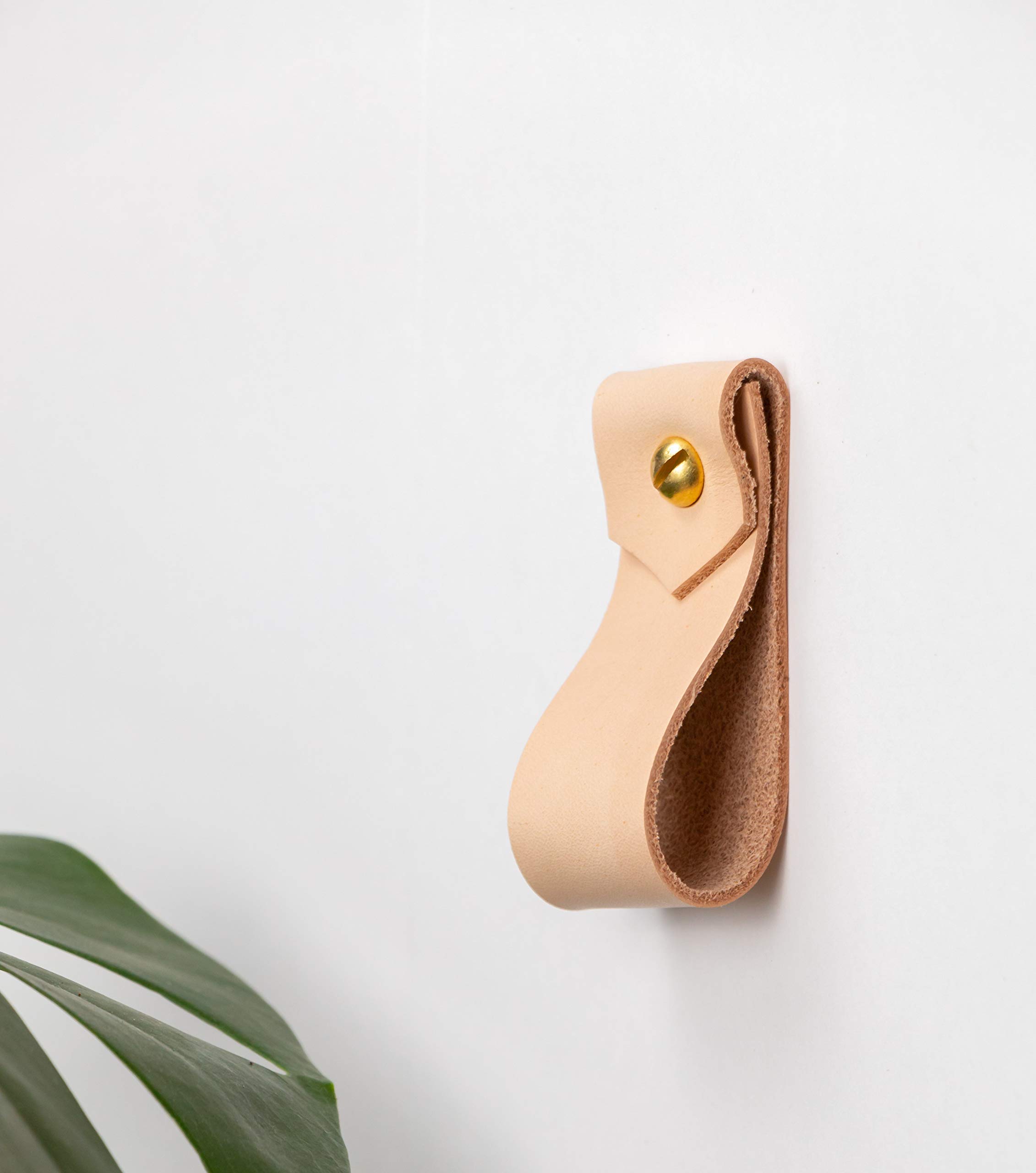 KEYAIIRA - Minimalist Leather Wall Hook for Bath Towels, Small Leather Strap Hanger - Brass Towel Ring for Bathroom Decor & Nordic Home Style - Perfect for Hanging Robes, Hand Towels & Bathroom Accessories