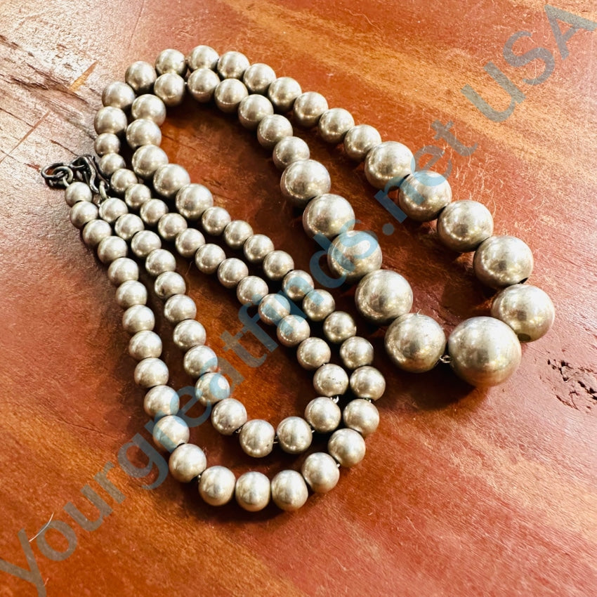 Elegant Sterling Silver Graduated Pearl Necklace 24