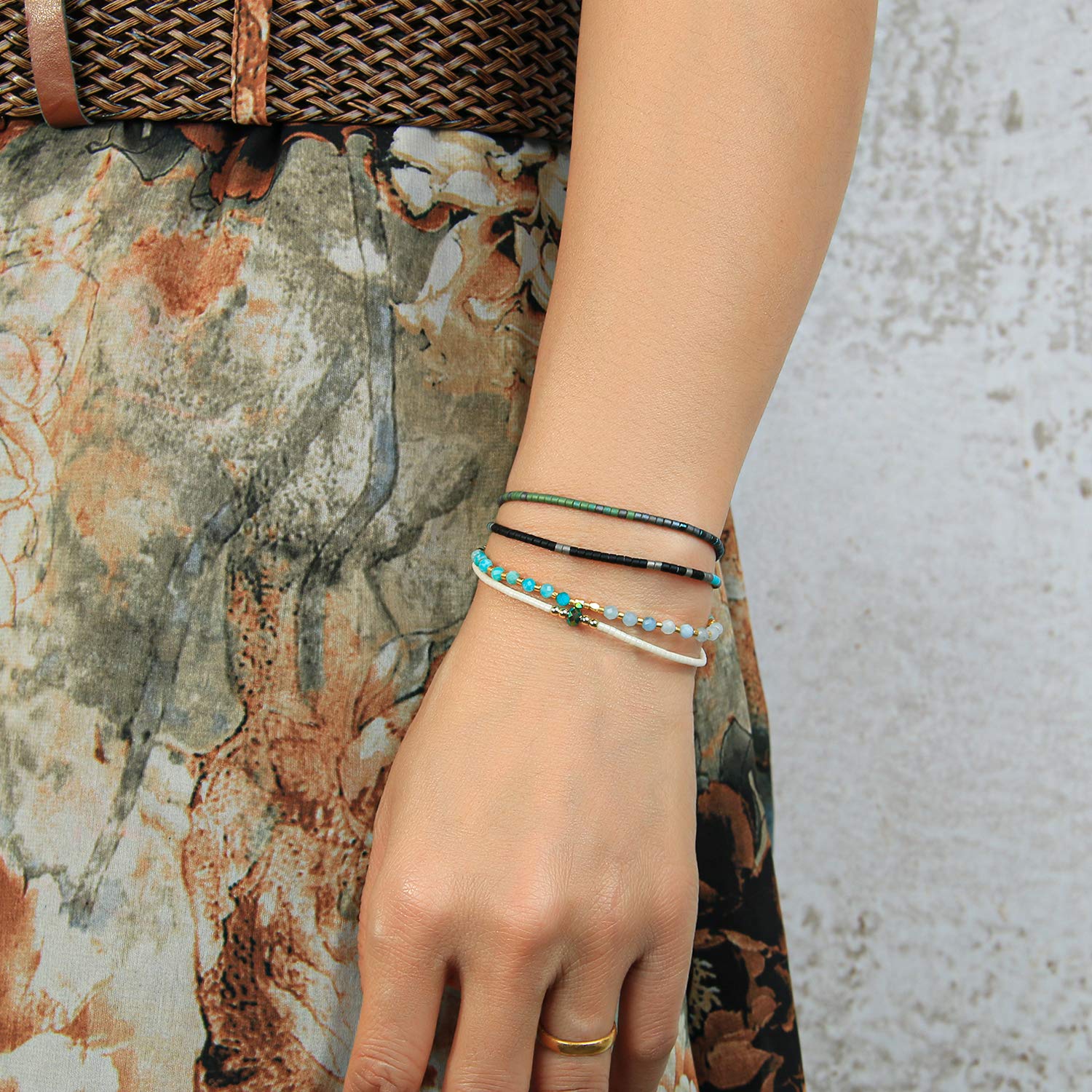KELITCH Adjustable Seed Bead Bracelet for Women - Handmade Braided String Bracelet with Natural Agate, Turquoise, Lapis & Coral Stones - Boho Chic Jewelry for Everyday Wear, Yoga, Meditation & Festival Outfits