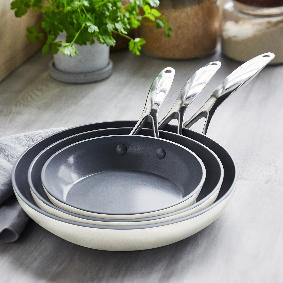 Valencia Pro Ceramic Nonstick 8, 9.5 & 11-Inch Frying Pan Set - Cream White | PFOA-Free Cookware for Healthy Cooking | Perfect for Sauteing, Frying & Omelets in Home Kitchen