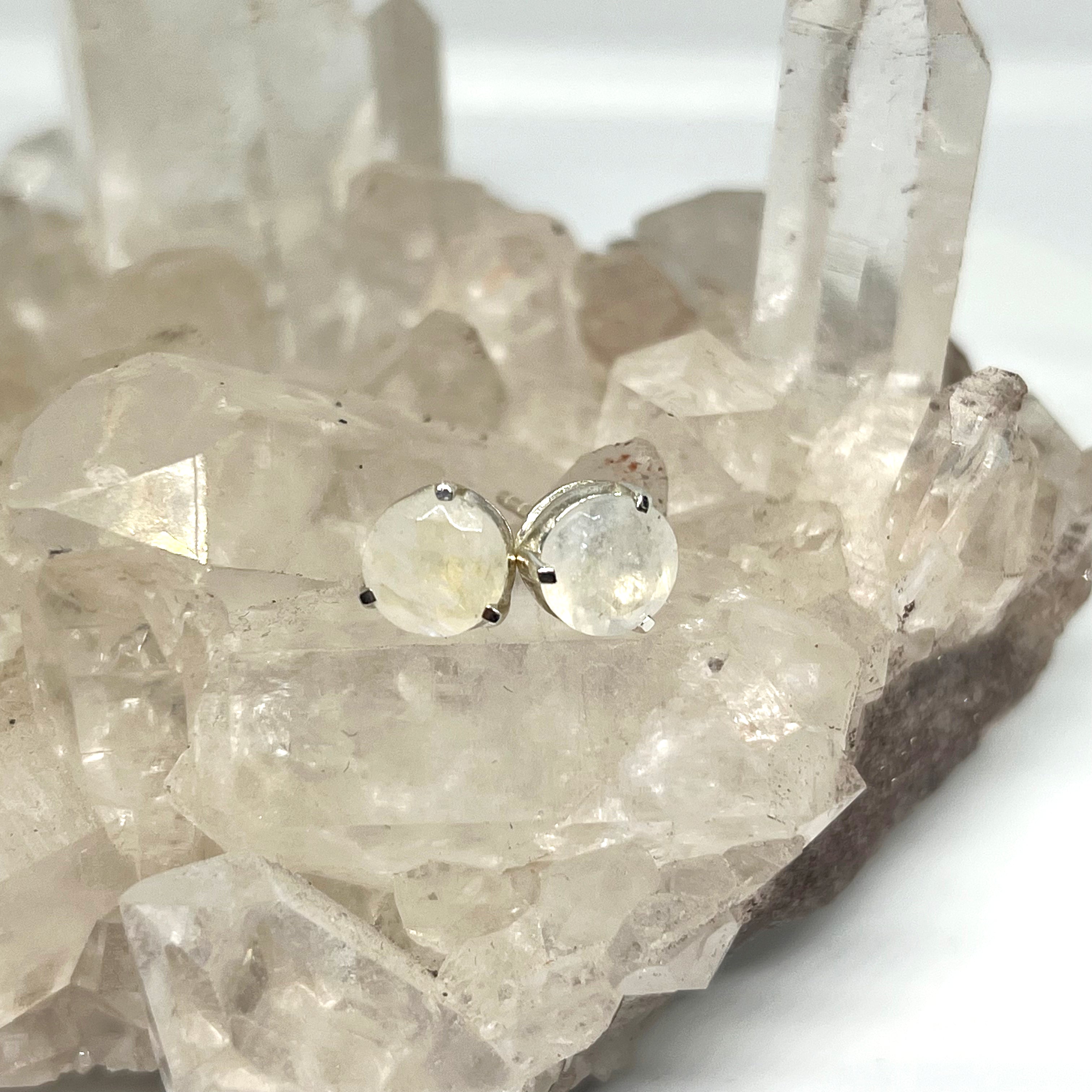 7mm Round Faceted Gemstone Stud Earrings - 3 Prong Set for Women (PSE006) | Perfect for Everyday Wear, Parties & Gifts