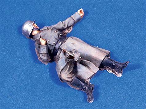 1/35 Scale Unassembled Unpainted Resin Figure Model Kit AA81069 - Perfect for Military Dioramas, Wargaming & Collectors