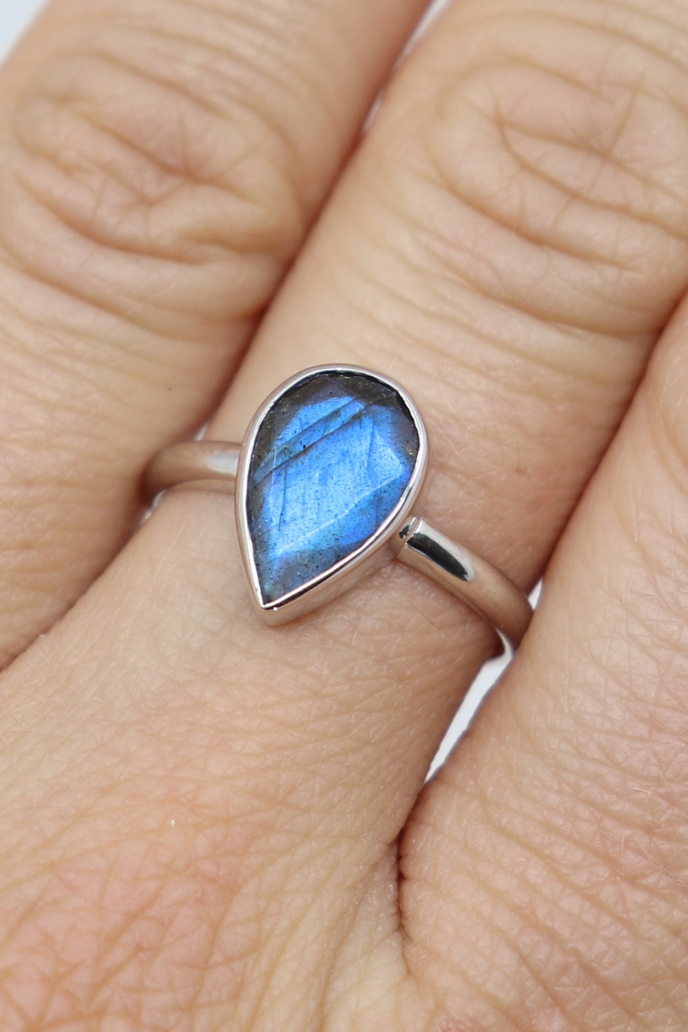 9K White Gold Labradorite Tear Drop Ring for Women - Elegant Gemstone Jewelry for Everyday Wear & Special Occasions