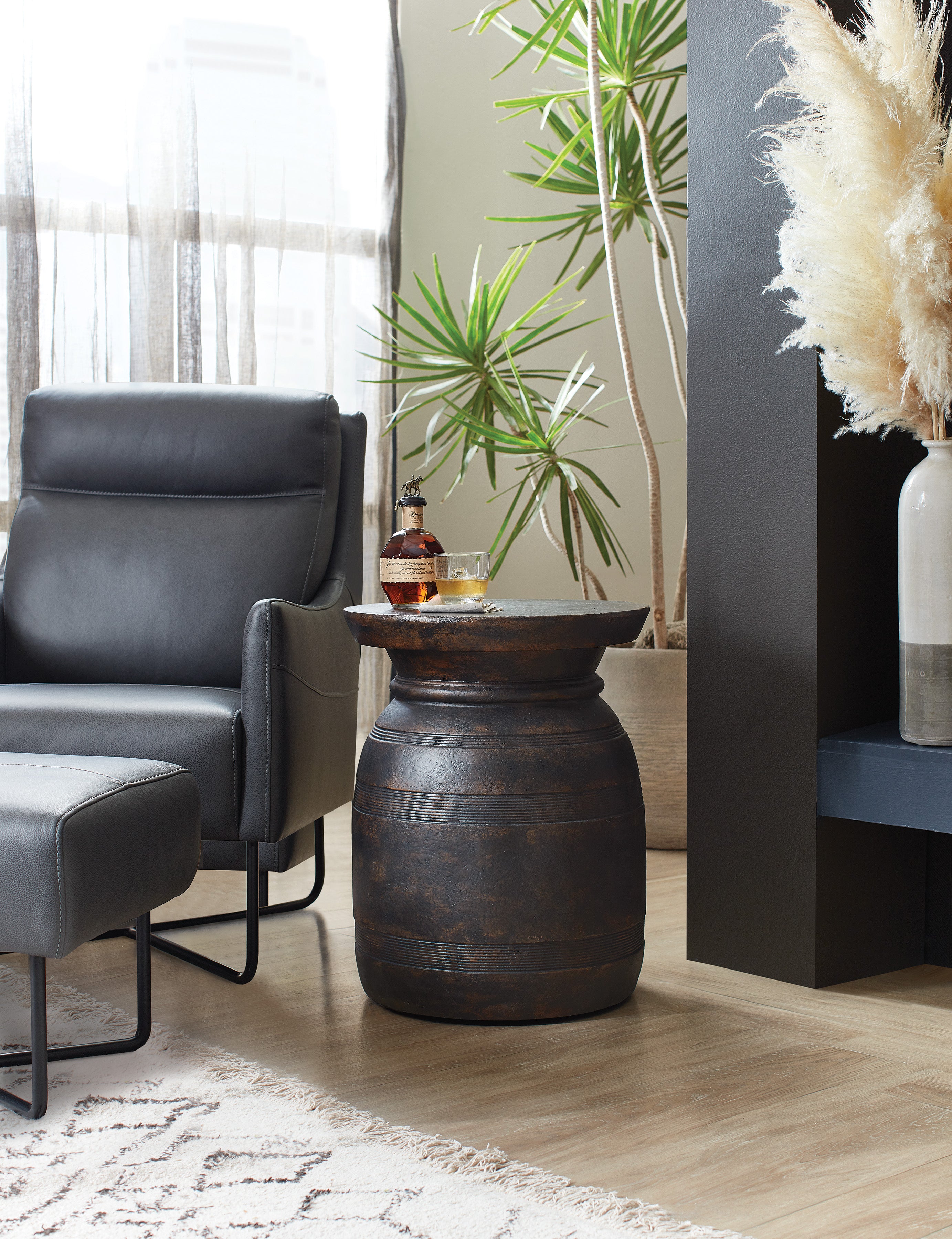 Big Sky Urn Spot Table - Elegant Memorial Urn Display Stand for Home, Office & Funeral Settings