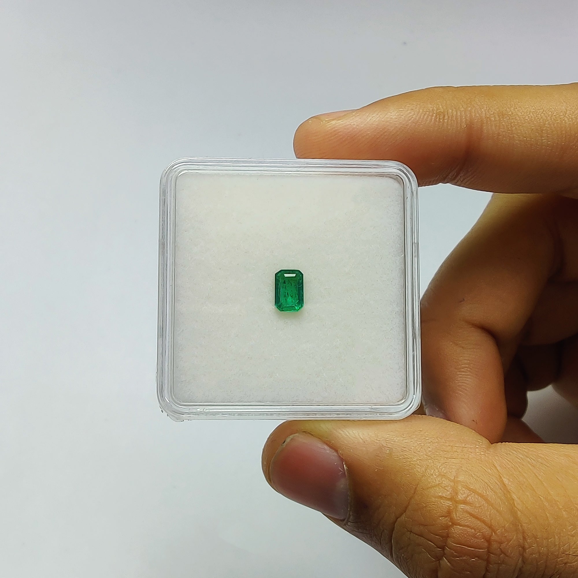 0.55cts Natural Untreated Green Emerald Gemstone - Cushion Cut 6x4mm for Jewelry Making, Engagement Rings & Fine Collections