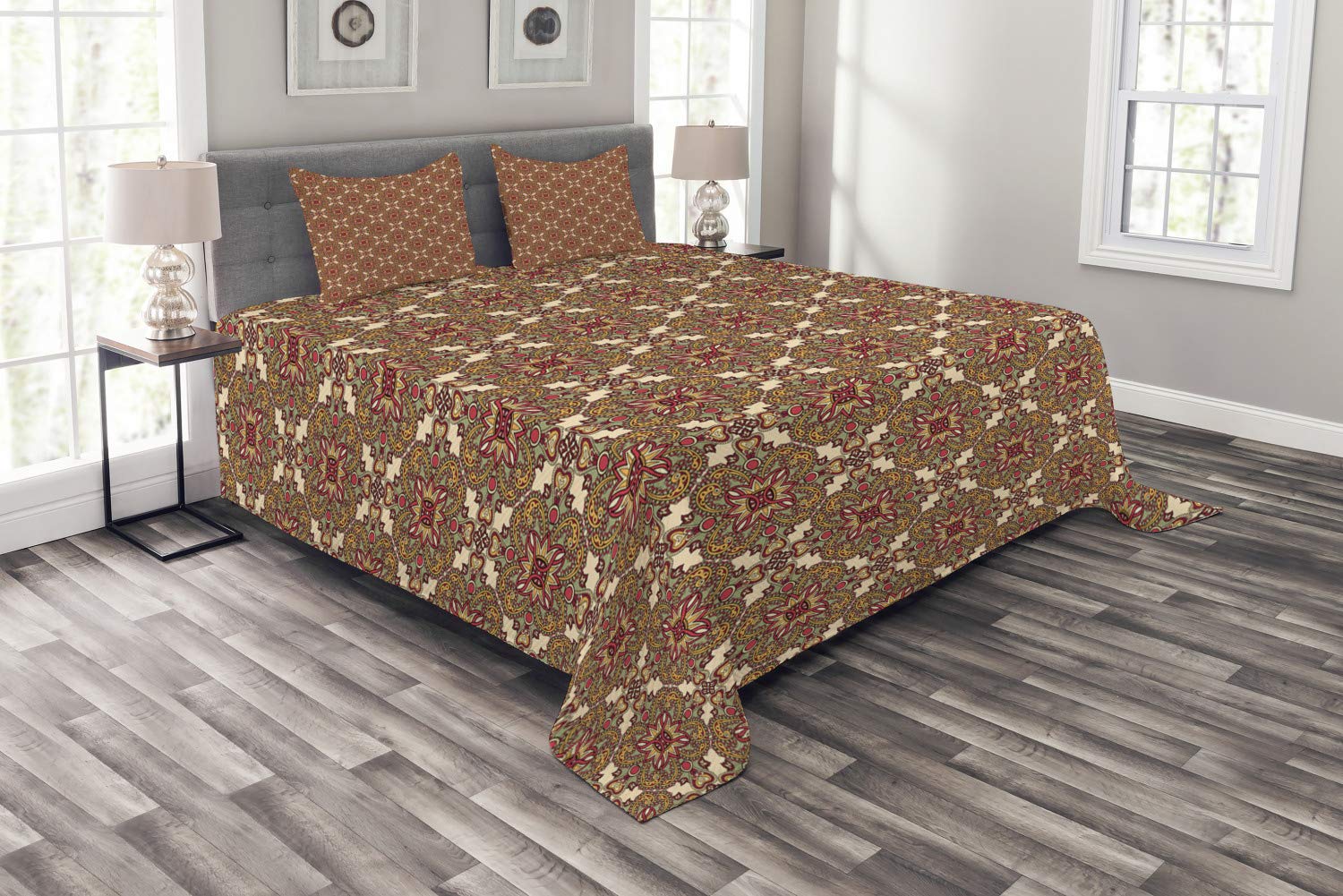 Ambesonne Mandala Bedspread Set - 3 Piece Bohemian Floral Bedding with 2 Pillow Shams, King Size in Pale Orange & Dark Coral | Exotic Wonderland Design for Master Bedroom Decor, Guest Room Makeover
