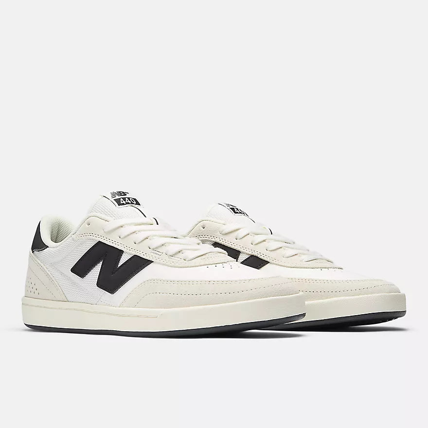 New Balance Numeric 440 V2 Wide Width Sneakers - White/Black - Men's Skateboarding Shoes for Comfort & Durability - Perfect for Street Skating & Casual Wear