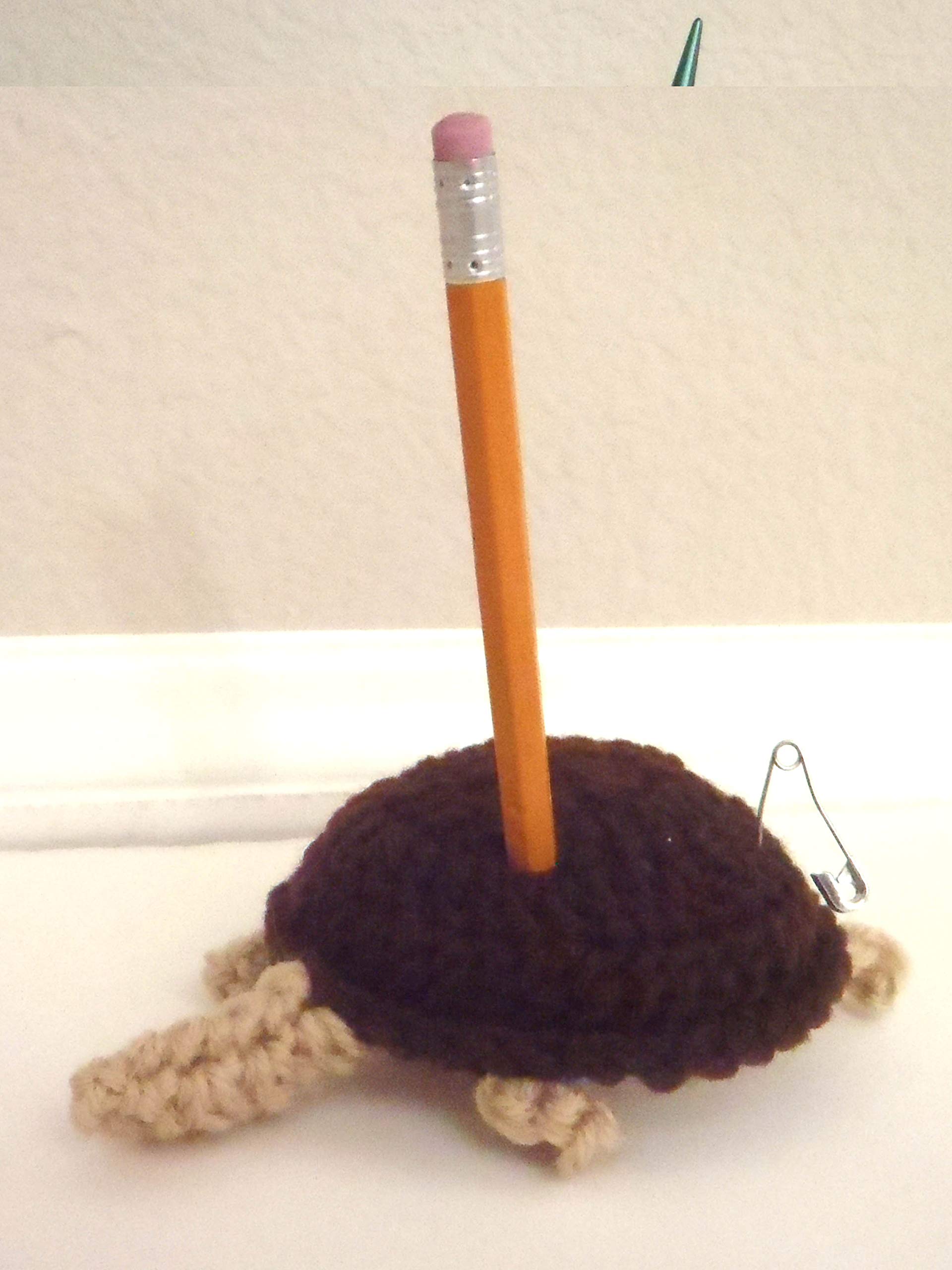 Handmade Crochet Turtle Pin Cushion - Adorable Sewing Accessory for Needlework, Quilting & Crafting | Perfect Gift for Knitters & DIY Enthusiasts