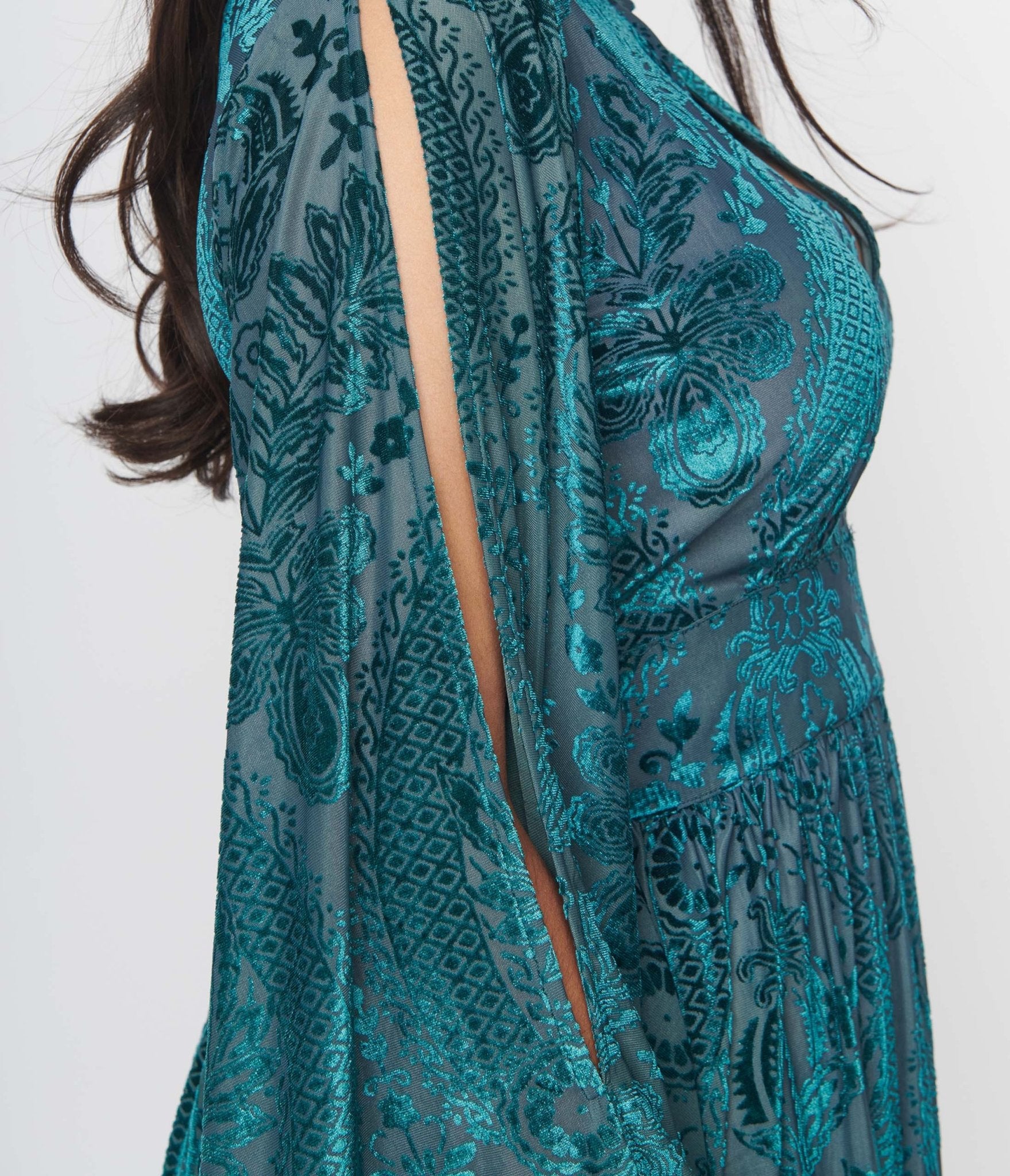 Vintage Emerald Green Floral Print Fringe Flutter Sleeve Caftan Dress - Perfect for Beach Cover Up, Boho Festival Wear & Summer Vacation Outfits