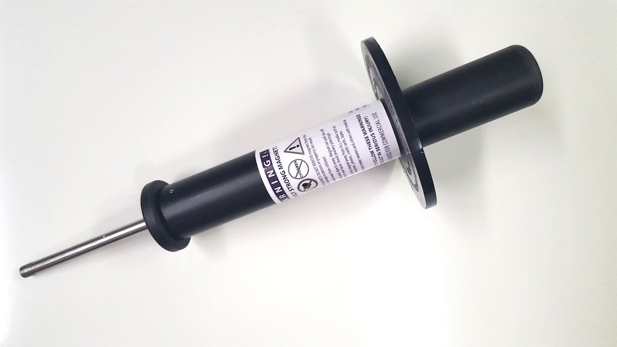 Small Magnetic Black Sand Separator for Gold Panning, Mining & Prospecting - Compact & Efficient Metal Detecting Tool