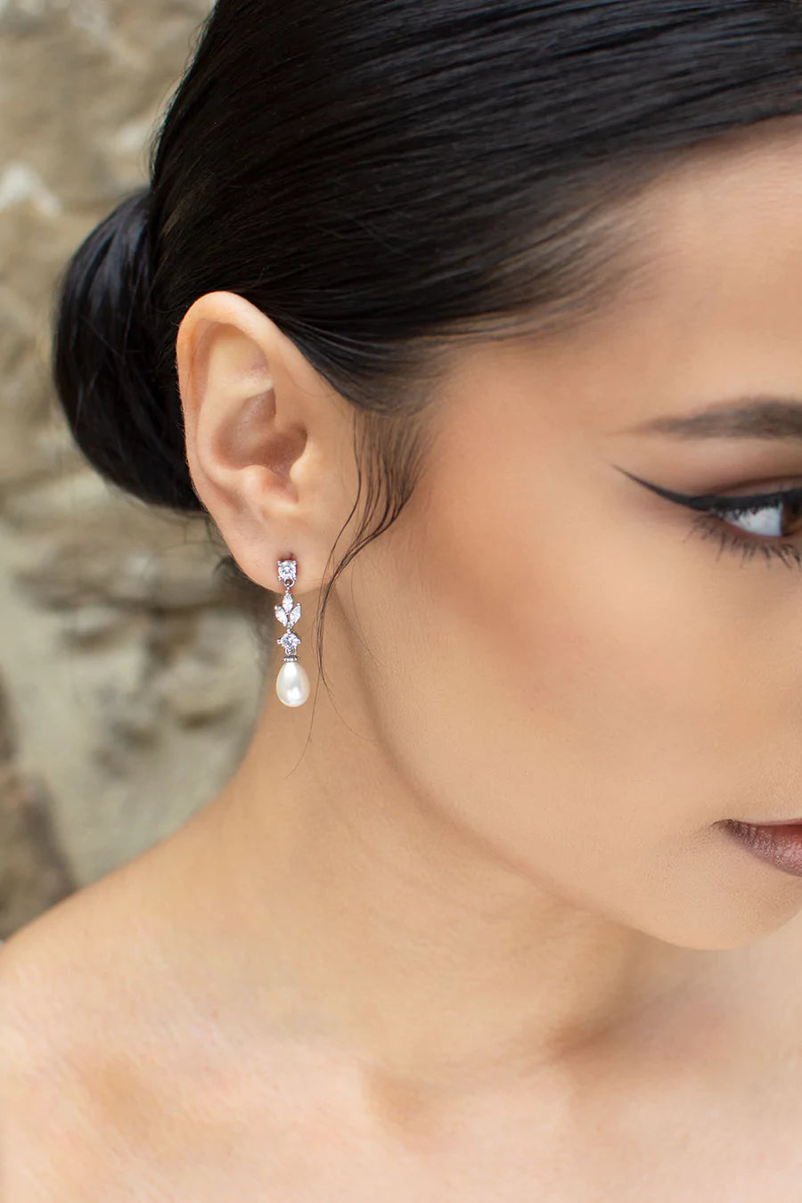 Exquisite Hazel Pearl Drop Earrings for Brides – Elegant Wedding Jewelry for Bridal Shower, Ceremony & Special Occasions