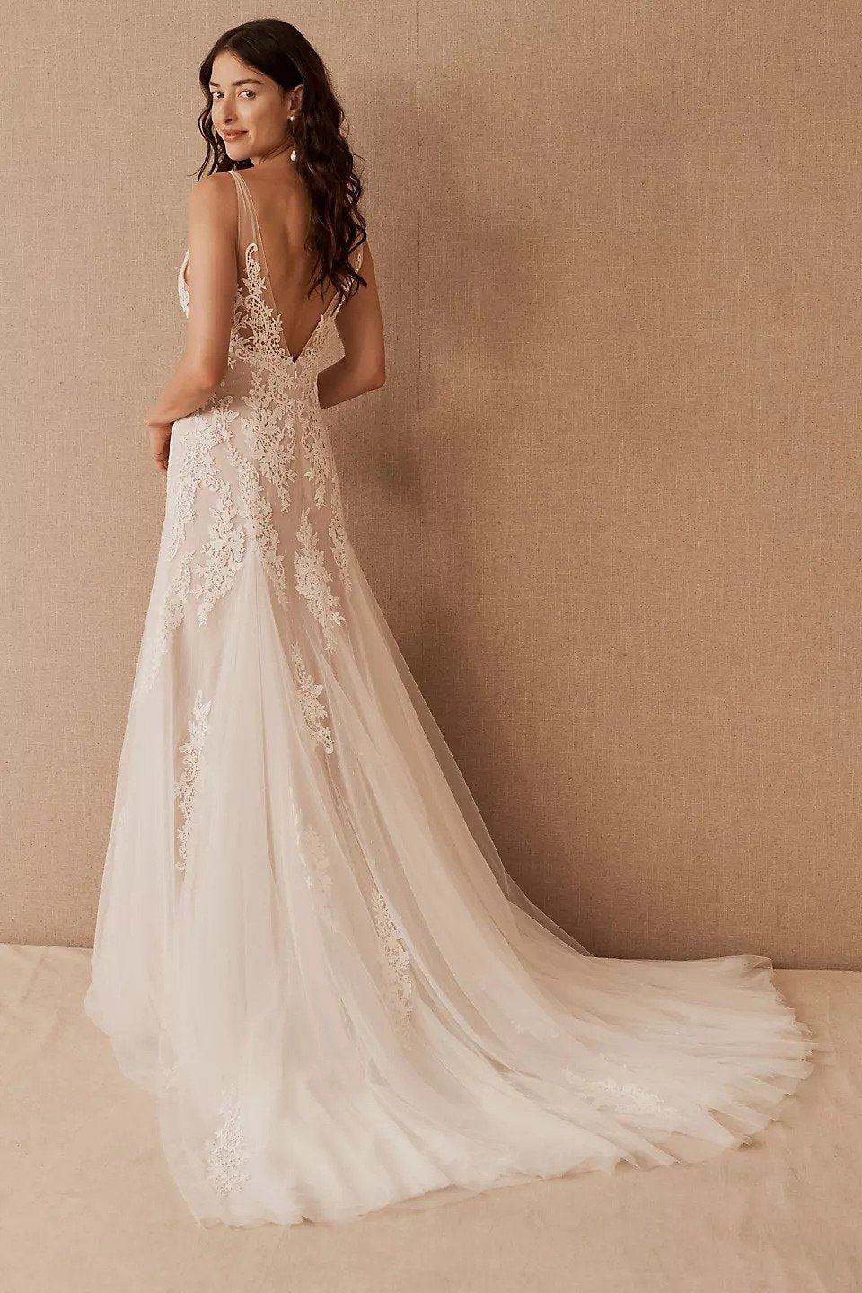 Willowby by Watters Kalie Gown - Elegant Lace Wedding Dress for Brides, Beach & Destination Weddings