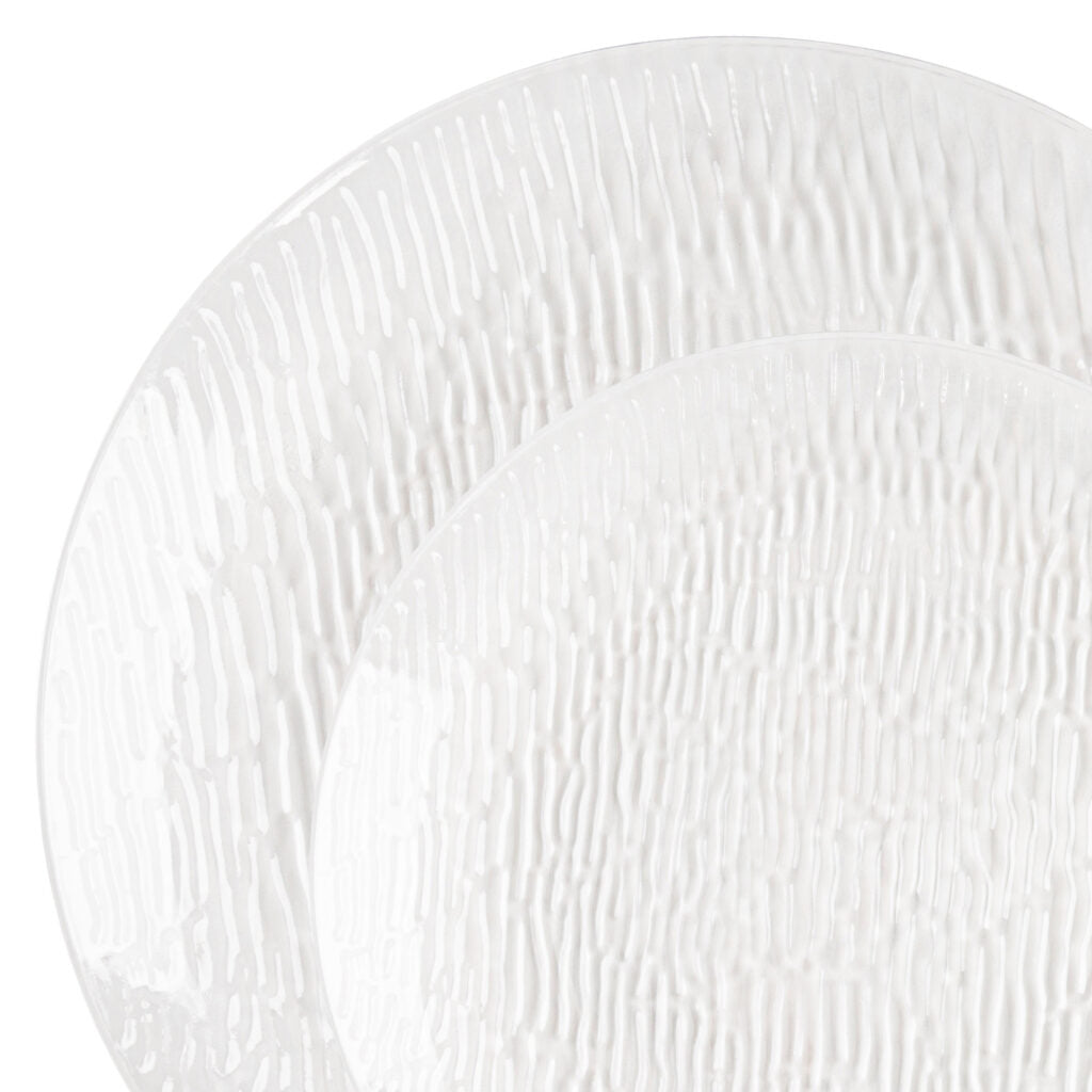 32-Piece Clear Round Plastic Dinnerware Set for 16 Guests - Shatterproof Disposable Plates, Bowls, Cups & Cutlery - Perfect for Parties, Picnics, BBQs & Outdoor Events