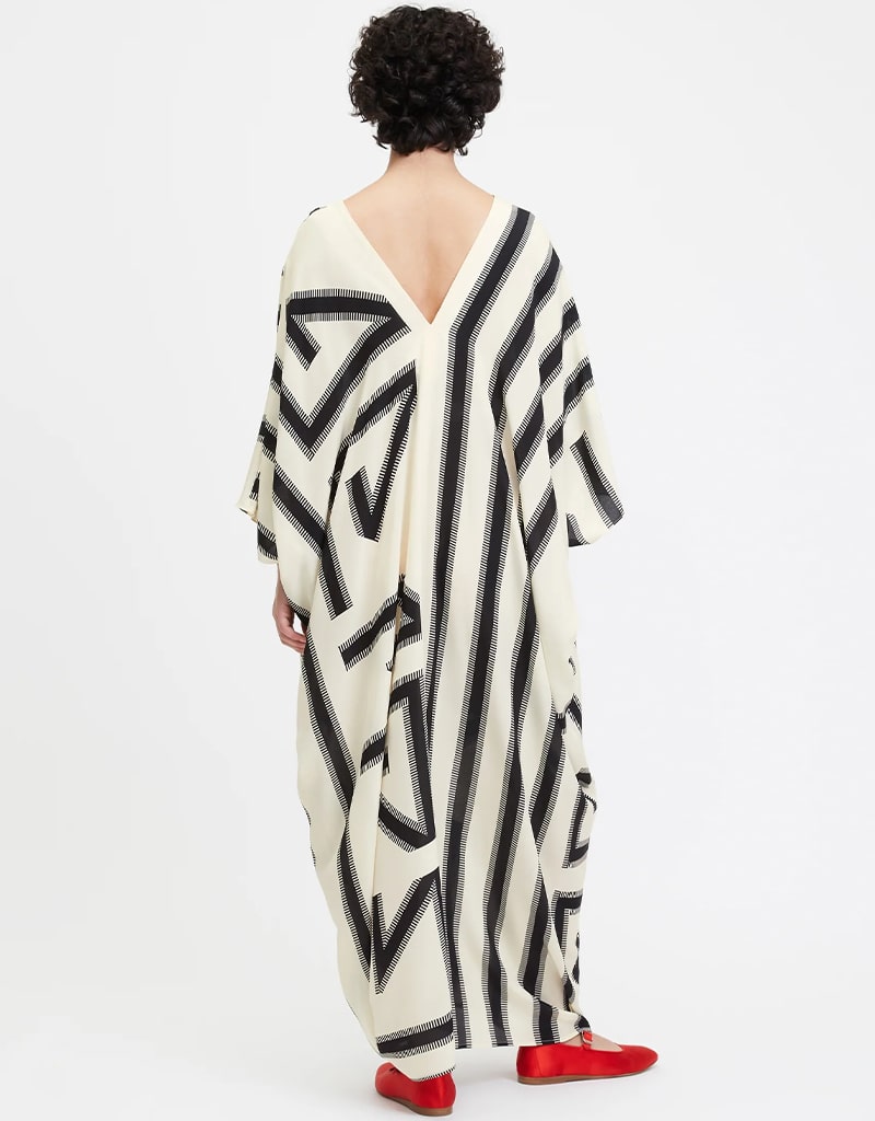 Elegant Black & White French Moss Kaftan - Boho Chic Loose Beach Cover Up for Women | Perfect for Summer Vacations, Pool Parties & Resort Wear