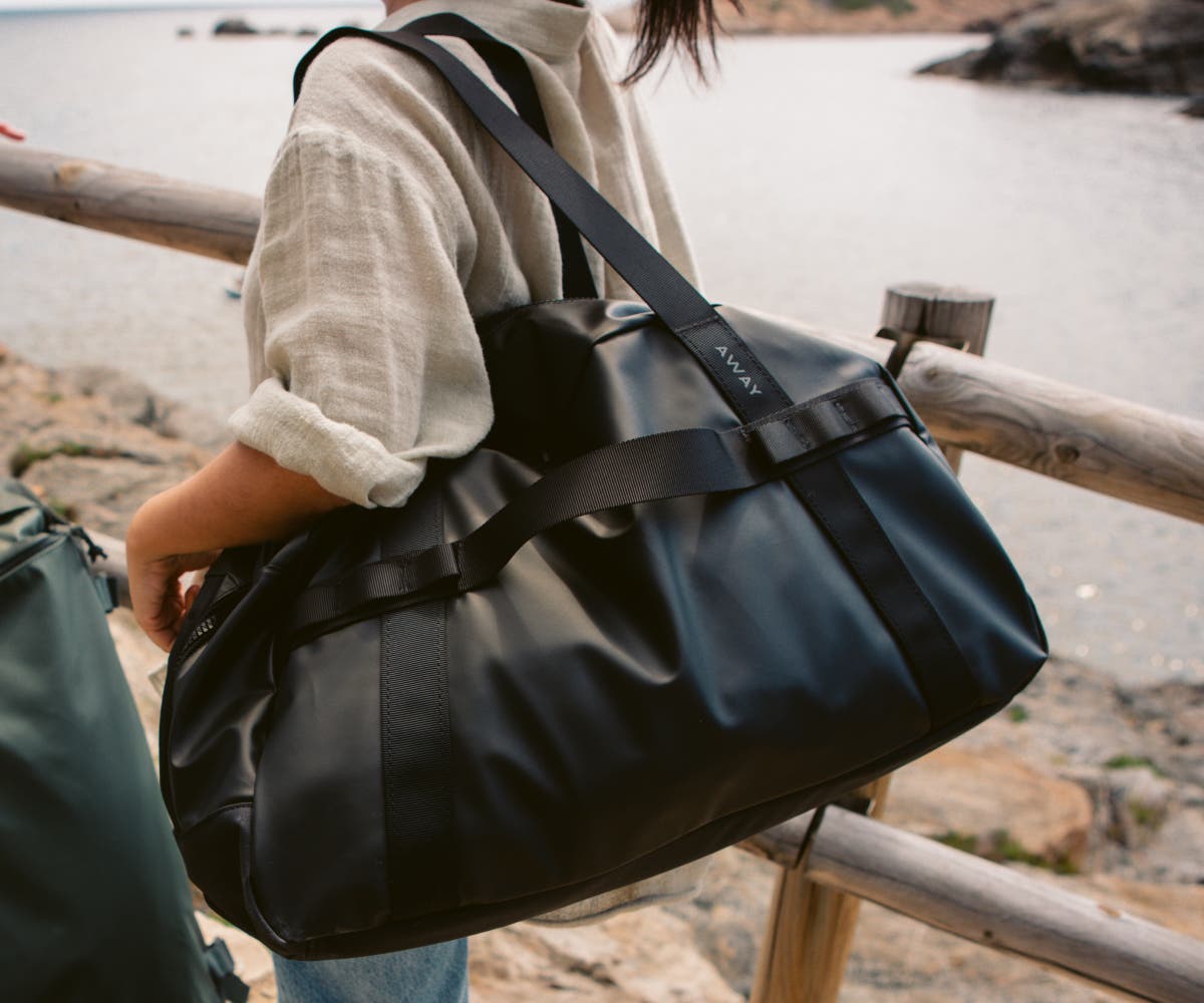 Jet Black Active Duffle 40L - Lightweight Water-Resistant Gym Bag for Travel, Workout & Sports | Perfect for Gym, Business Trips & Weekend Getaways
