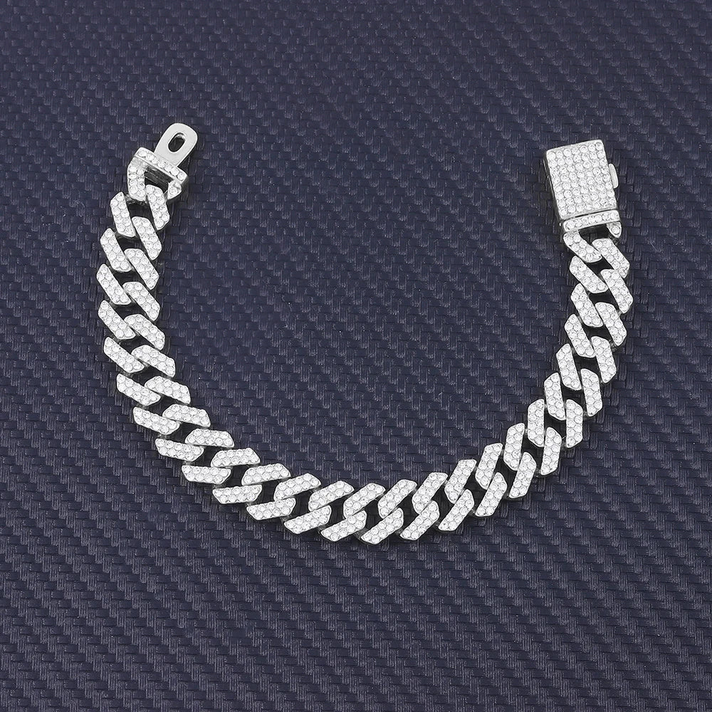 Elegant Luxury Bracelet for Women - Gold & Silver Fashion Jewelry - Perfect for Parties, Weddings & Everyday Wear