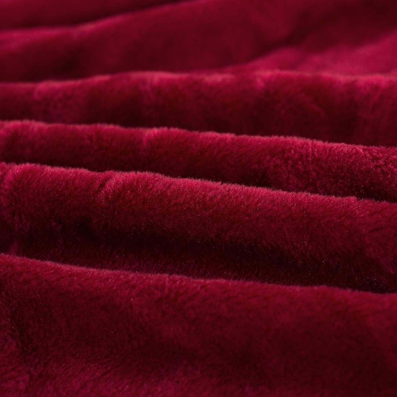 Stretchable Velvet Sofa Cover for 3-Seater Couch - Thick Elastic Slipcover in Wine Red | Perfect for Living Room, Family Room & Home Decor Protection