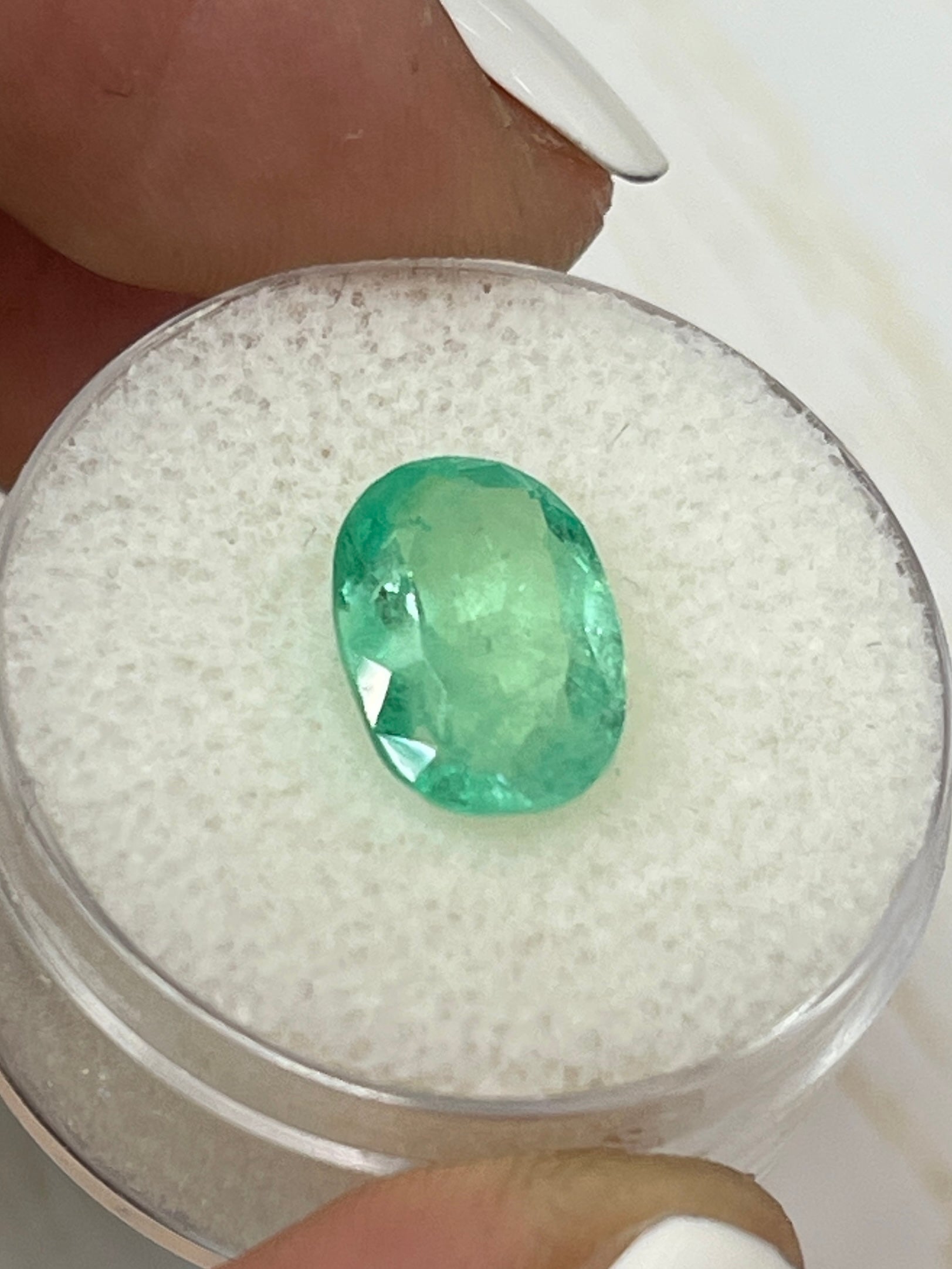 2.78 Carat Light Yellowish Green Natural Loose Colombian Emerald Oval Cut Gemstone for Jewelry Making, Engagement Rings & Luxury Gifts