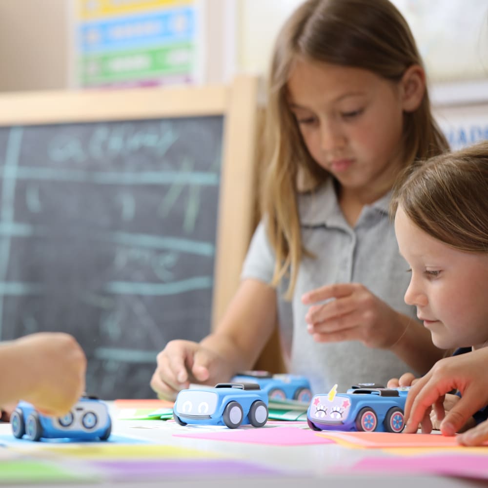 Sphero indi Education Robot Class Pack (8 Robots) - STEM Learning, Coding for Kids, Classroom Activities & Group Projects