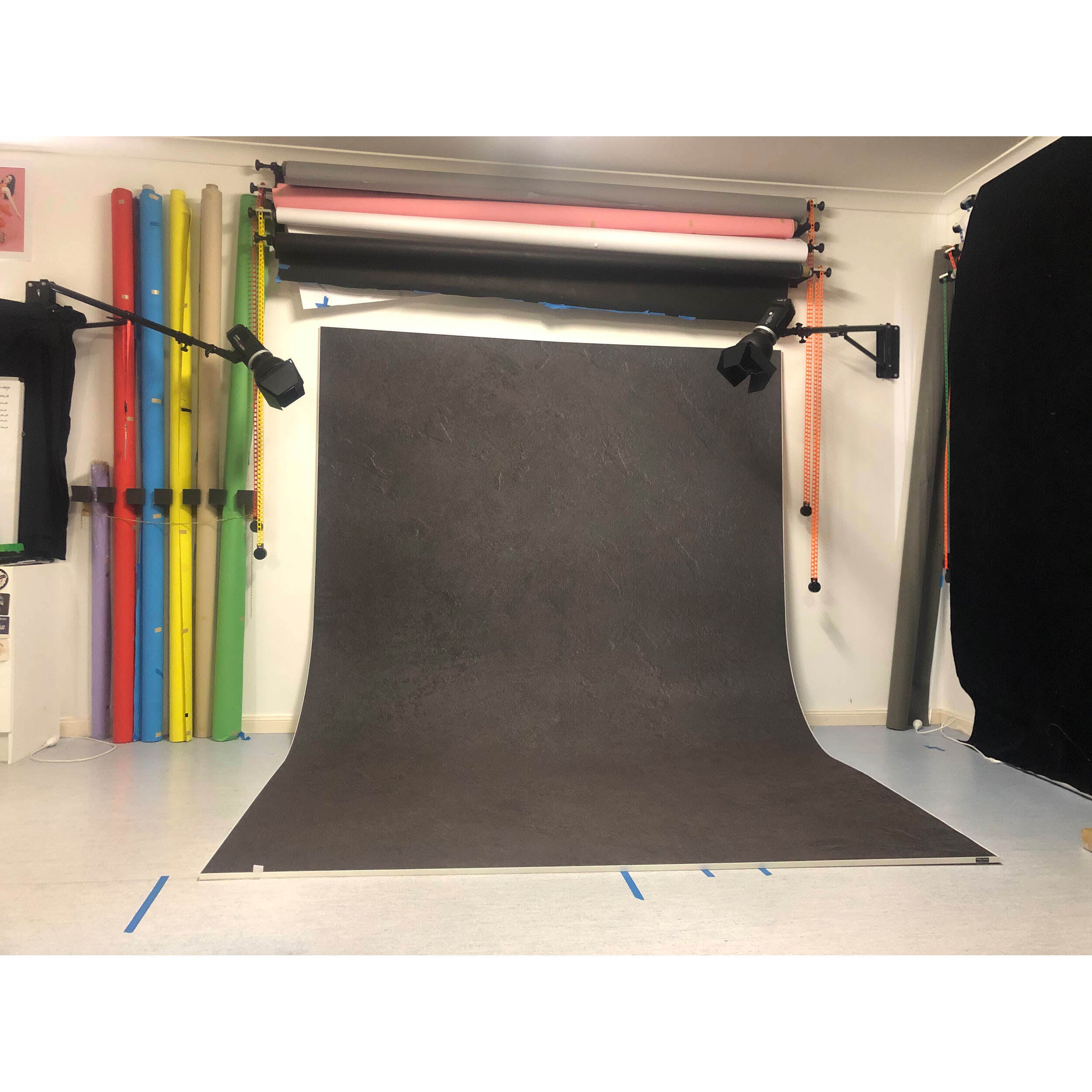 EasiFrame V2 Curved Portable Cyclorama Photography Backdrop System - 3m x 2.5m Large Frame for Studio, Product Shoots & Video Production