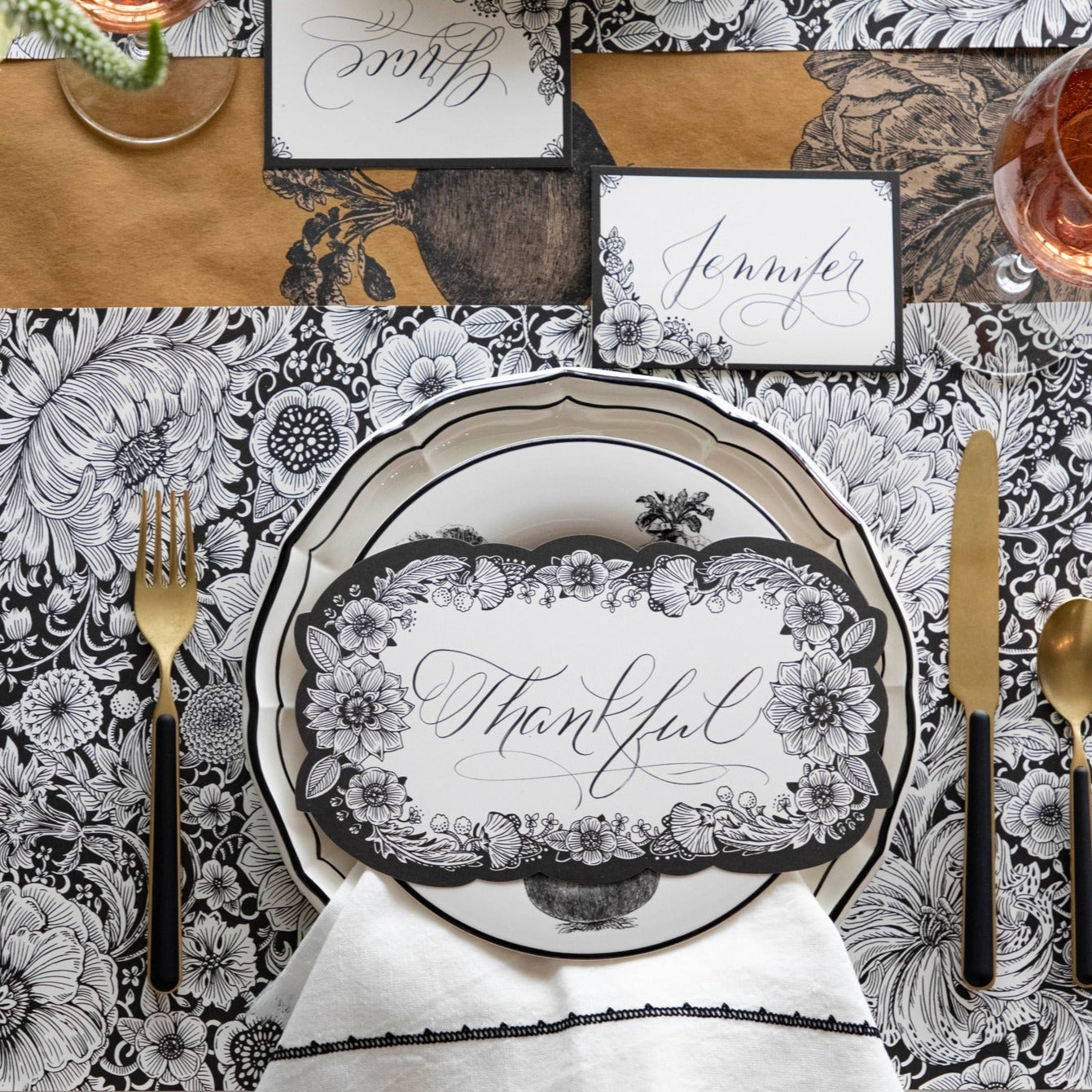 Elegant Ebony Harvest Bouquet Placemat Set - Perfect for Thanksgiving, Fall Decor & Holiday Table Settings