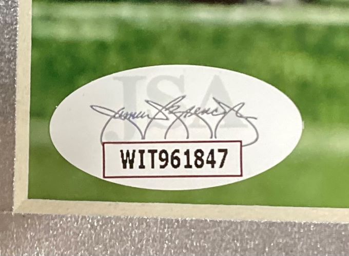 Authentic CeeDee Lamb Signed Dallas Cowboys 8x10 Photo - JSA Certified Collectible for Sports Memorabilia & Man Cave Decor
