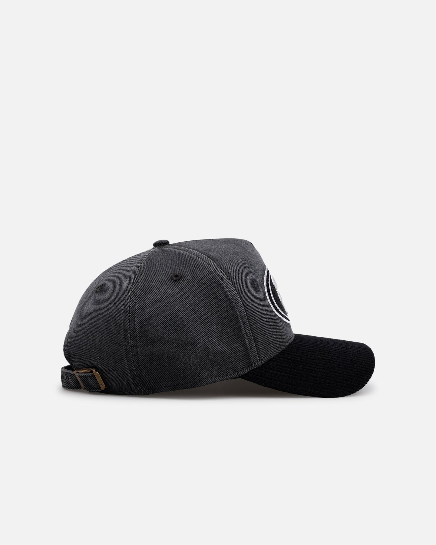 47 Brand San Francisco 49ers Apollo Corduroy 47 Offside DT Strapback Adjustable Hat - Black | NFL Officially Licensed Snapback Cap for Men & Women | Perfect for Game Day, Tailgating & Casual Wear