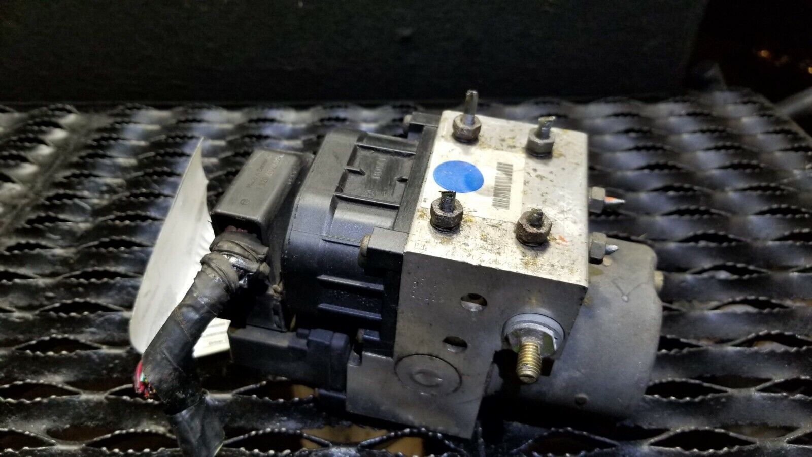 2004 Subaru Legacy ABS Pump Anti Lock Brake with Module OEM Part #82 - Reliable Braking System Replacement for Safe Driving