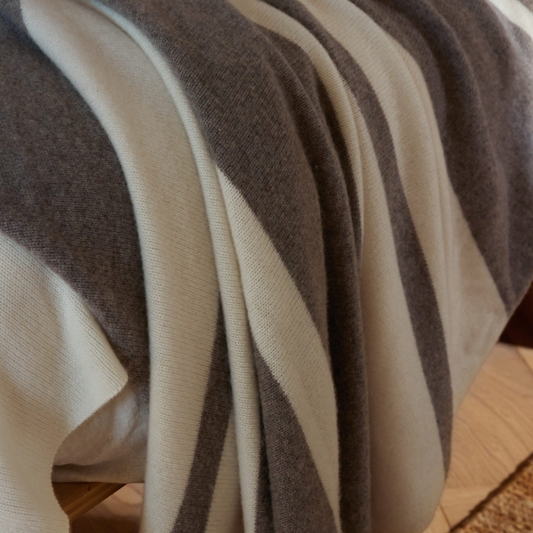 Luxury Striped Cashmere Gift Set for Home - Taupe Melange & White | Cozy Winter Blanket, Sofa Throw & Housewarming Present