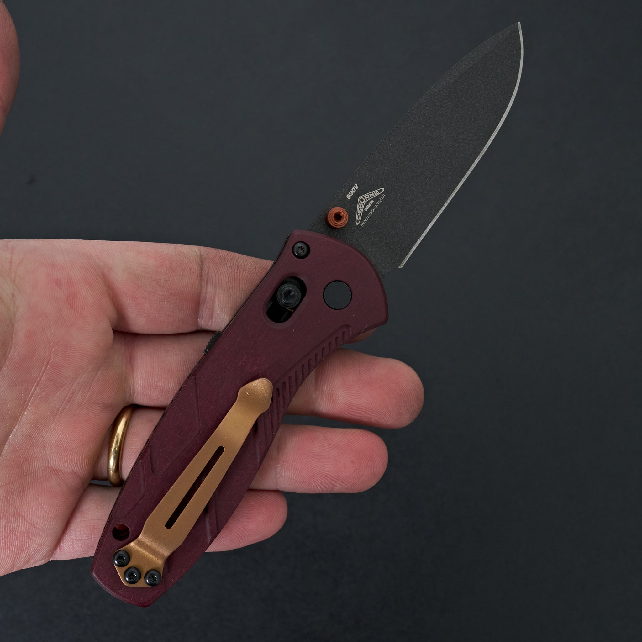 Benchmade Barrage Redstone Folding Knife - Premium EDC Pocket Knife for Outdoor, Camping & Everyday Carry | High-Quality Stainless Steel Blade & Durable Handle