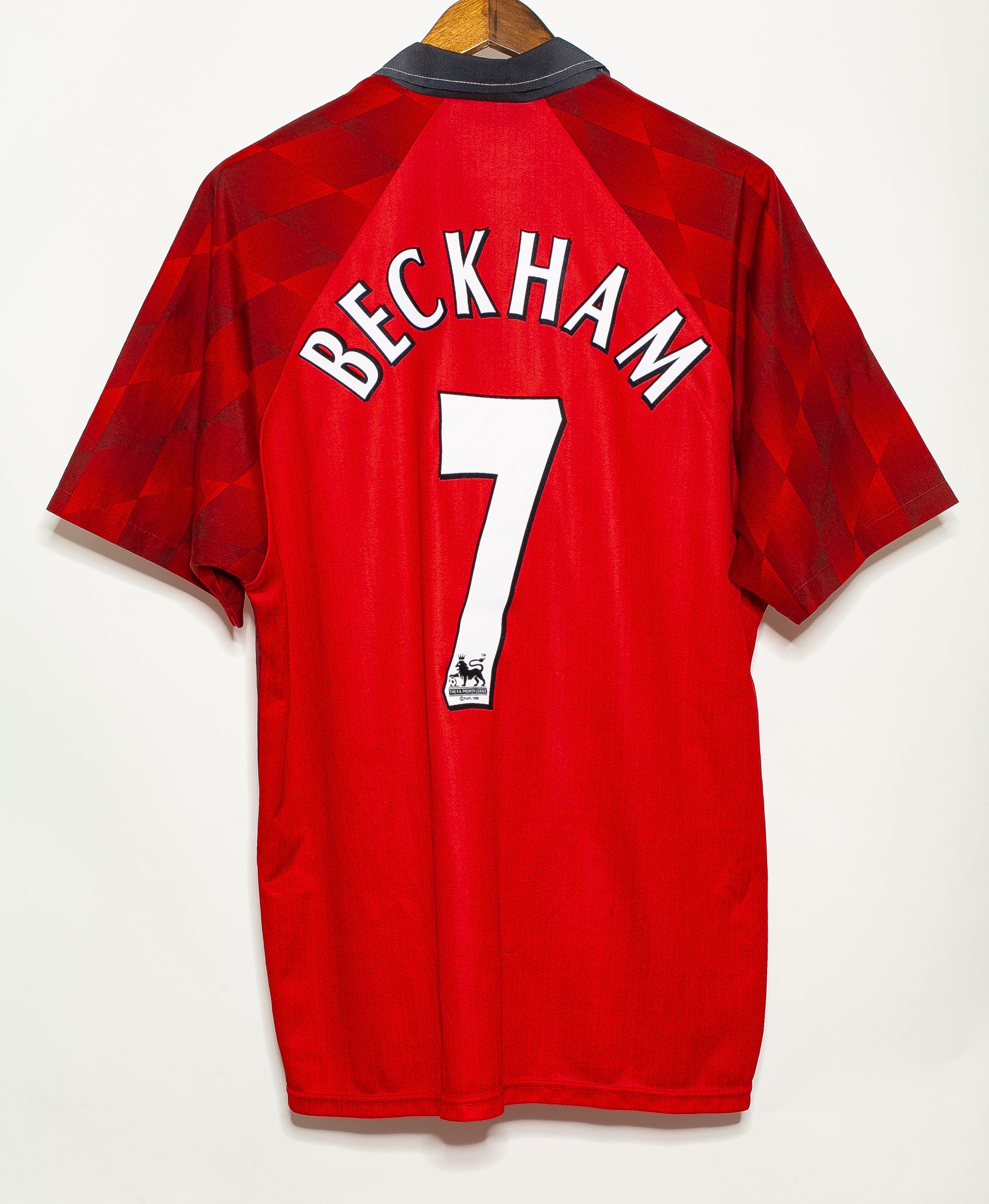 1996 Manchester United Home Jersey #7 David Beckham XL - Vintage Soccer Shirt for Fans & Collectors - Perfect for Games, Parties & Memorabilia Display