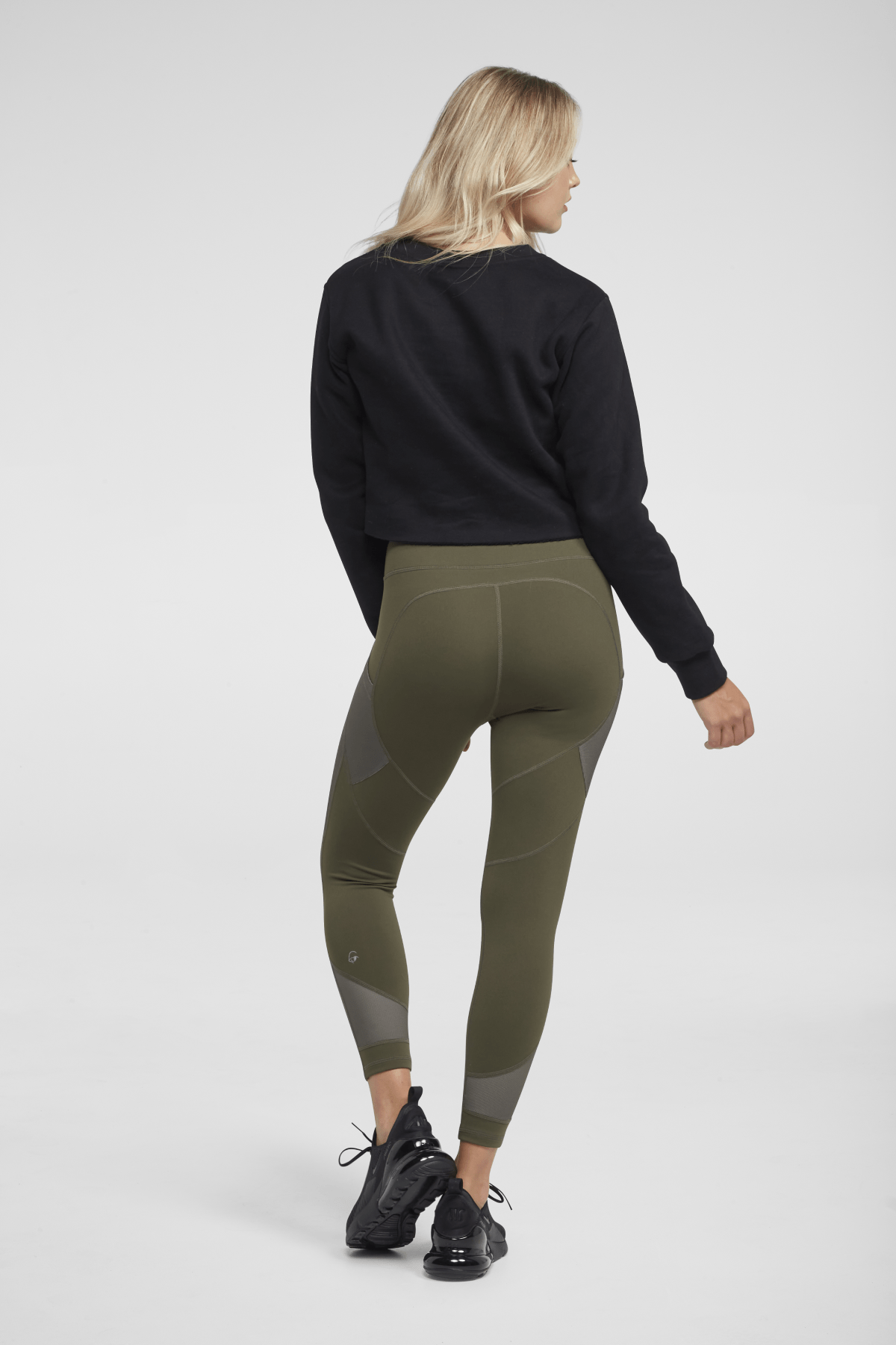 Ignite Cropped Crew Neck Sweatshirt - Black | Women's Casual Pullover for Streetwear & Lounge