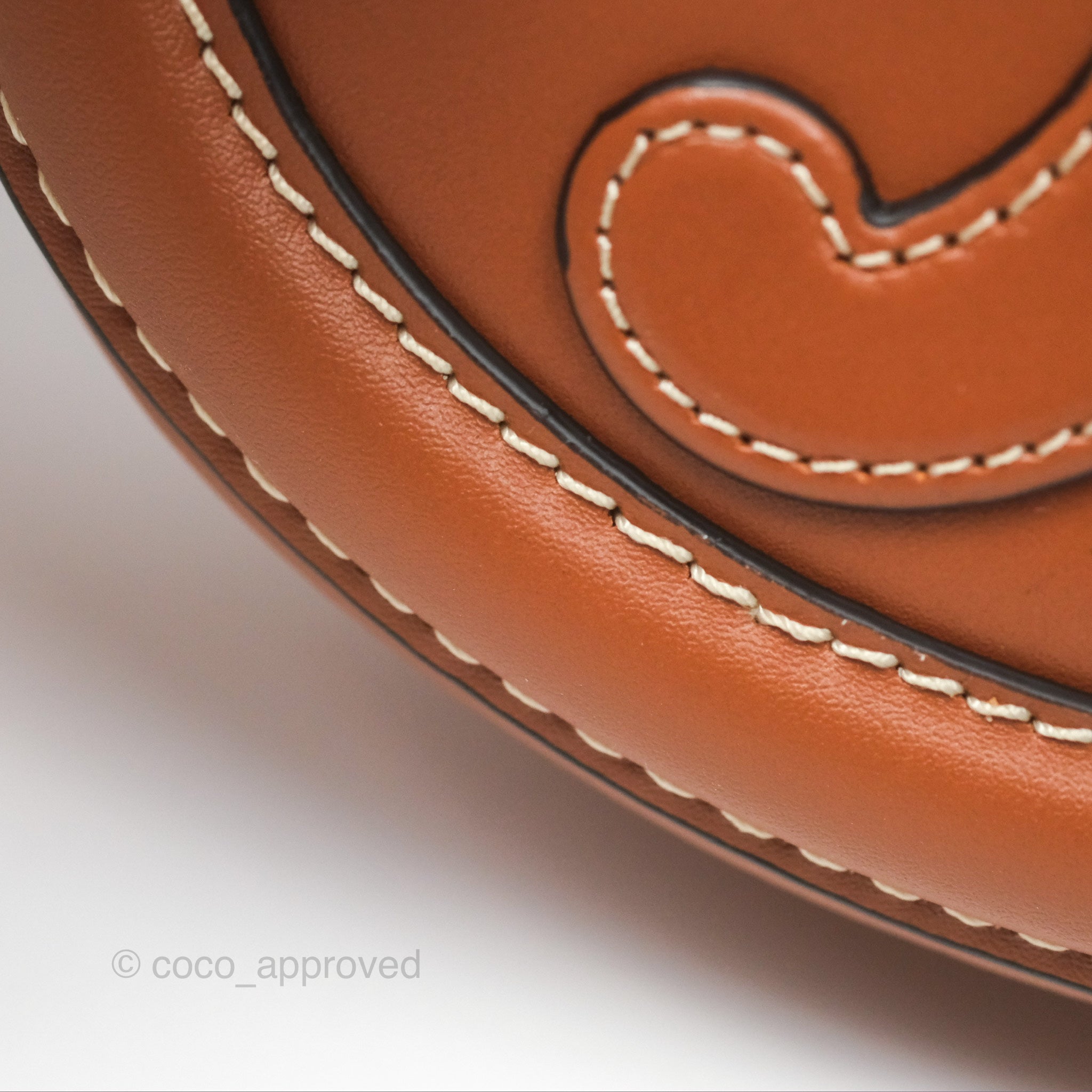 Celine Oval Bag Triomphe in Tan Calfskin Leather - Luxury Crossbody Purse for Women, Perfect for Date Night & Evening Events