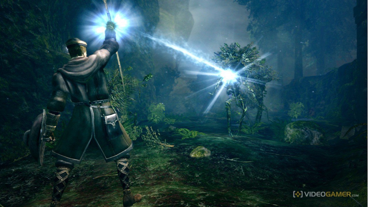 Dark Souls - Xbox 360 Game | Action RPG Adventure for Hardcore Gamers | Perfect for Fantasy & Challenge Lovers