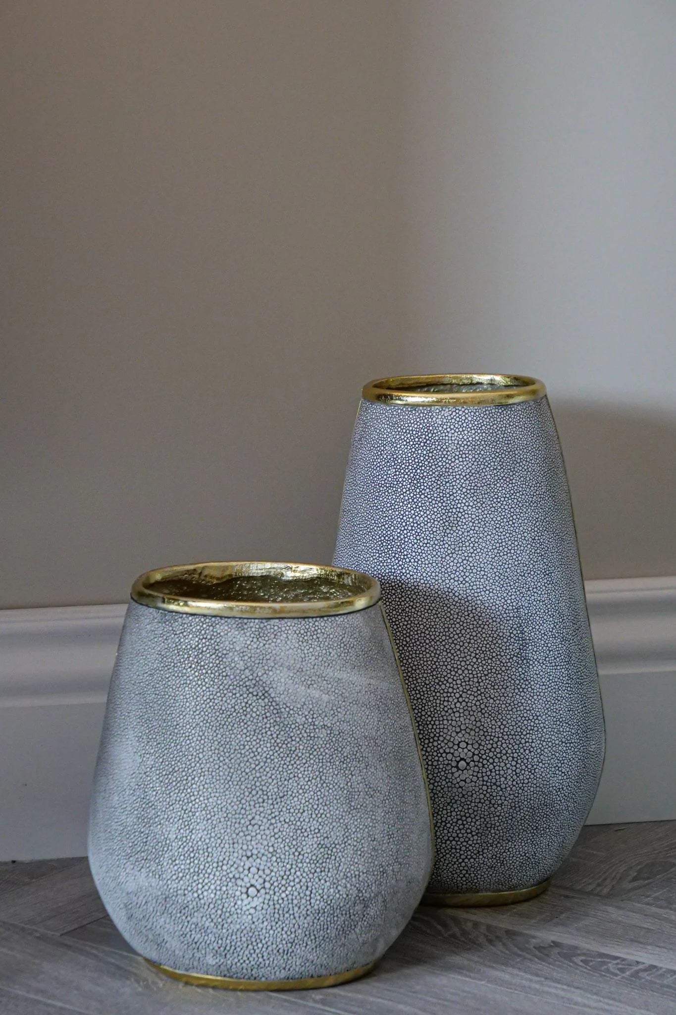 Amara Large Vase - Elegant Ceramic Floor Vase for Home Decor, Wedding Centerpieces & Living Room Decorations - Perfect for Flowers, Plants & Modern Interior Design
