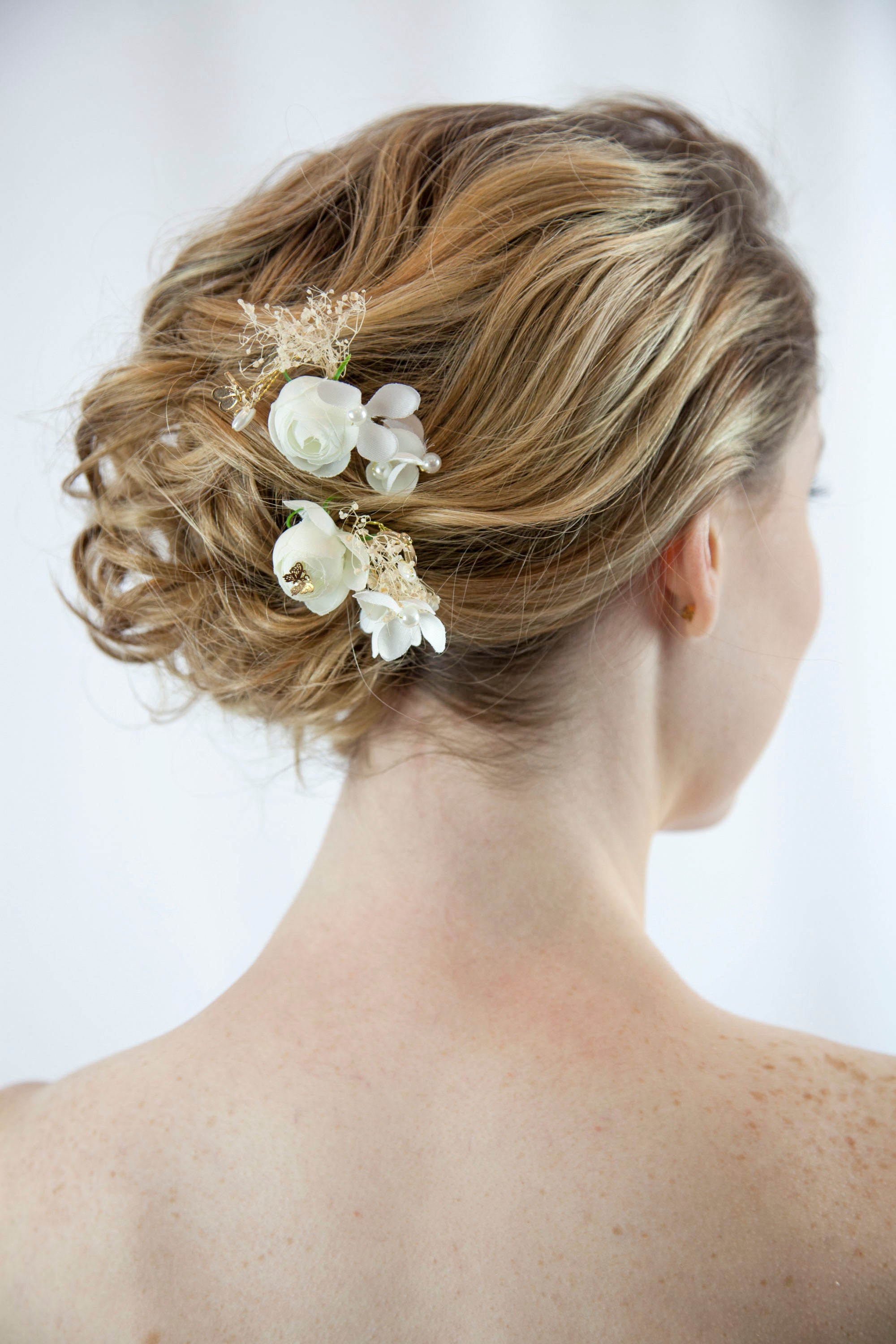 Elegant Bridal Flower Hair Pins (Pair) - Perfect for Weddings, Prom, and Special Occasions