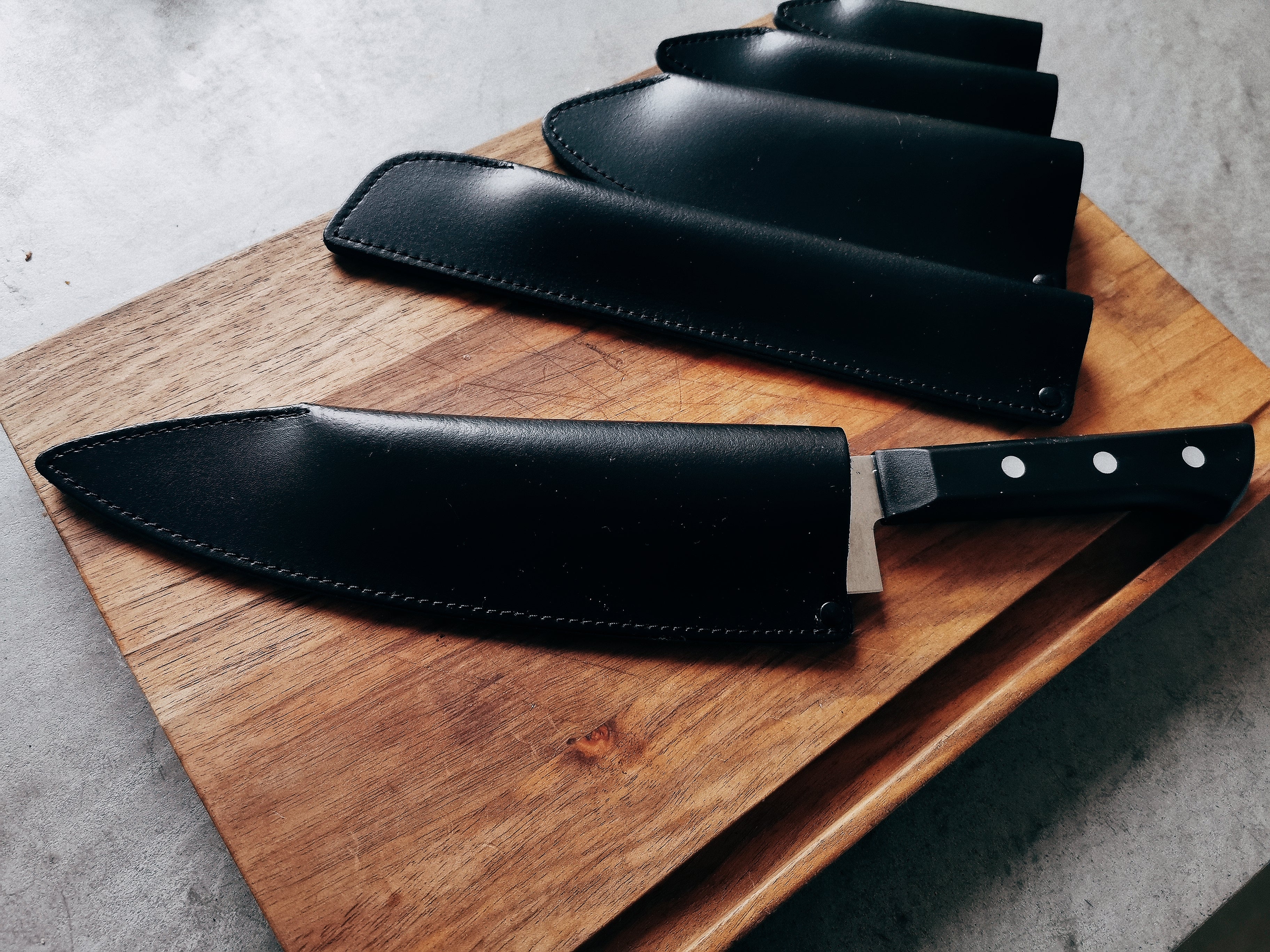 Premium Leather Knife Sheath - Durable Blade Guard for Hunting, Camping & Outdoor Adventures - Secure Protection for Pocket Knives, Survival & EDC Tools