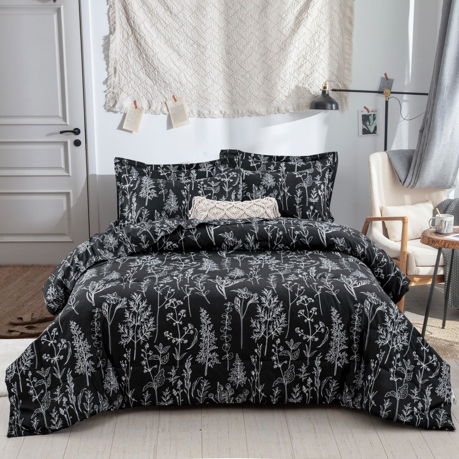 Floral Leaves Queen Size Comforter Set - Soft Microfiber Quilted Bedding with Pillowcases | Cozy Bedroom Decor for Spring & Summer