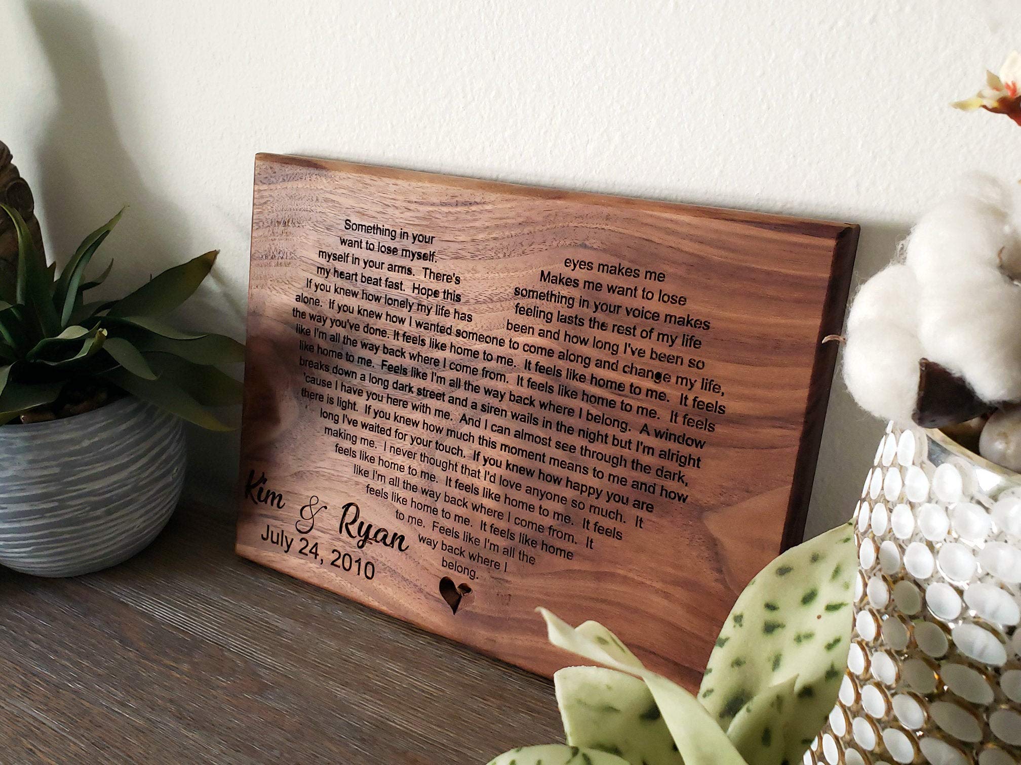Custom Engraved Wedding Song Plaque - Personalized First Dance Lyrics for Couples - Heart Shaped Anniversary Gift for Newlyweds - Perfect for Wedding, Engagement & Romantic Home Decor