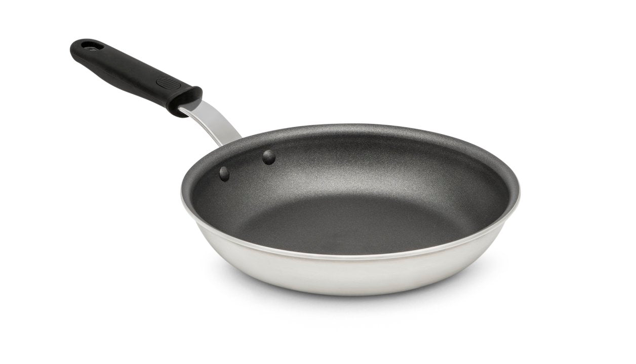 Vollrath 672407 Wear Ever® 7-Inch Aluminum Nonstick Fry Pan with CeramiGuard® II Coating & Heat-Resistant Silicone Handle - Perfect for Sauteing, Frying & Cooking Eggs - Ideal for Home Kitchens & Professional Restaurants