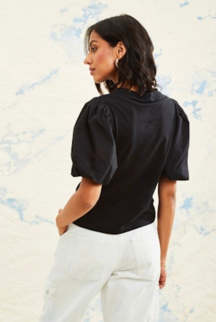 Lali Tee - Soft Cotton Black T-Shirt for Men & Women | Casual Wear, Street Style, Everyday Comfort