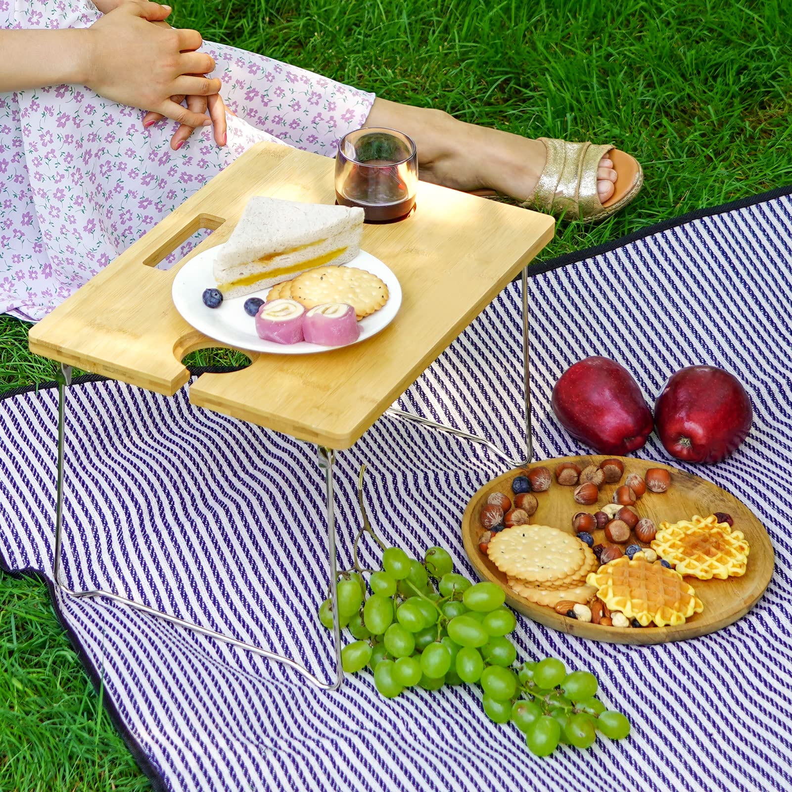 Premium Wicker Picnic Basket for 2 with Detachable Table - Wine Holder & Complete Tableware Set - Perfect for Outdoor, Wedding, Anniversary Gifts - Great for Beach, Park, Camping & Romantic Dates