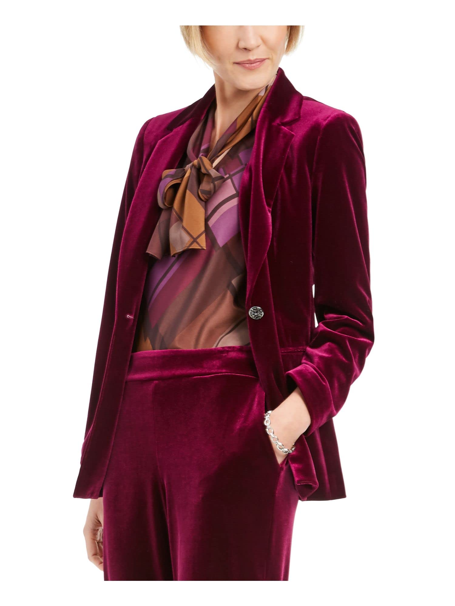 NINE WEST Women's Velvet Blazer with Notch Collar & Single Button Closure - Elegant Office Wear, Evening Outfits & Special Occasion Jacket